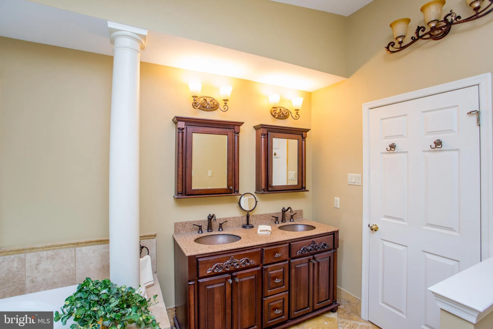 Jamison, Pennsylvania 18929, United States, 4 Bedrooms Bedrooms, ,3 BathroomsBathrooms,Residential,Active,129838