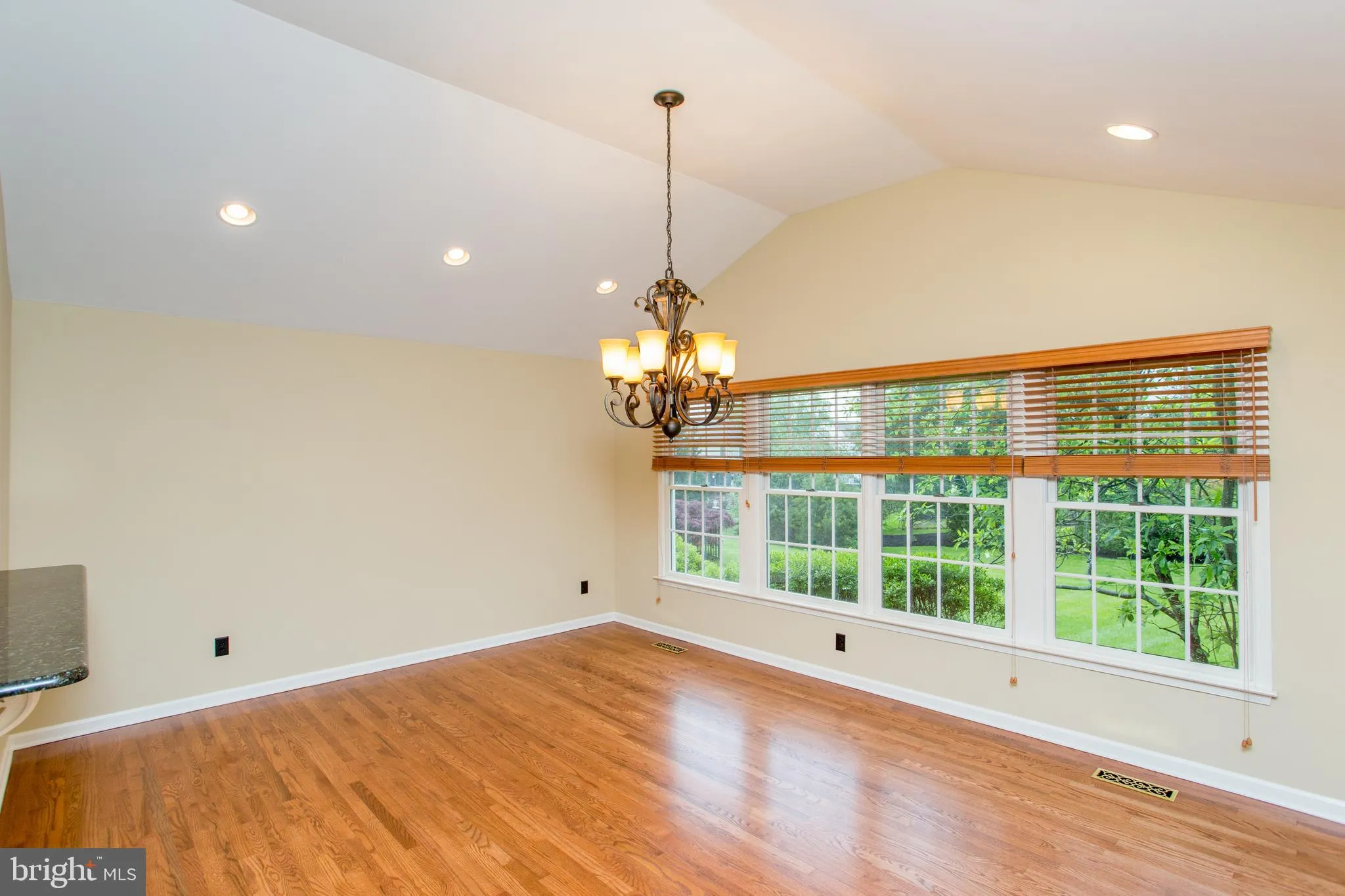 Jamison, Pennsylvania 18929, United States, 4 Bedrooms Bedrooms, ,3 BathroomsBathrooms,Residential,Active,129838