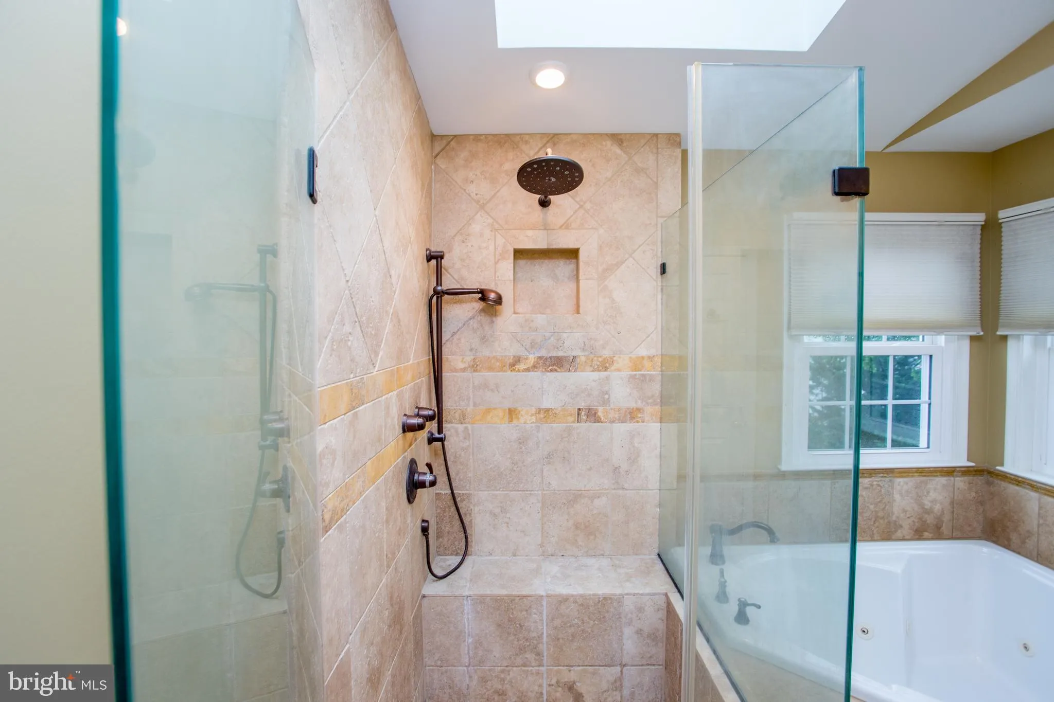 Jamison, Pennsylvania 18929, United States, 4 Bedrooms Bedrooms, ,3 BathroomsBathrooms,Residential,Active,129838