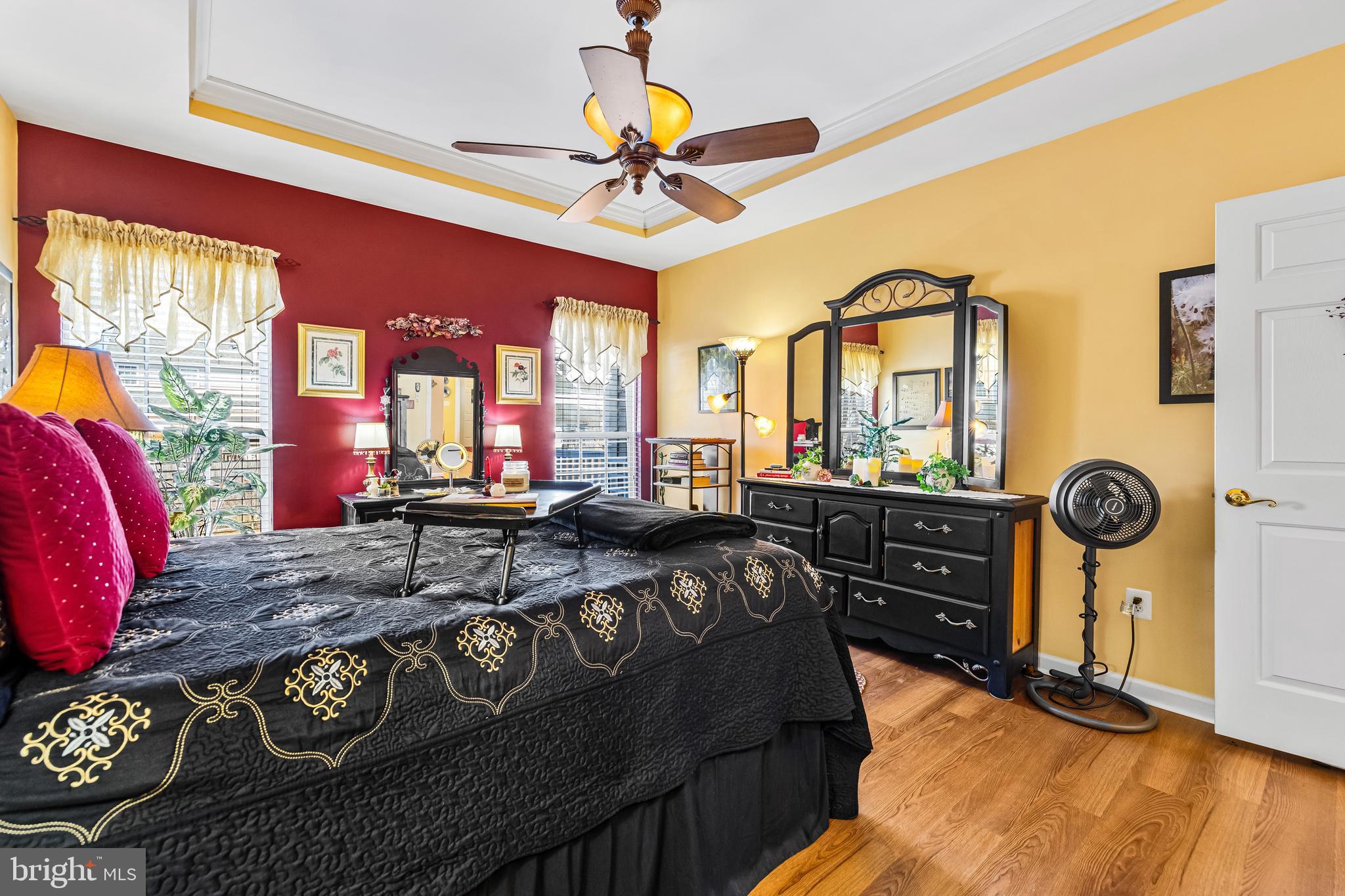 OAK HILLS - Residential