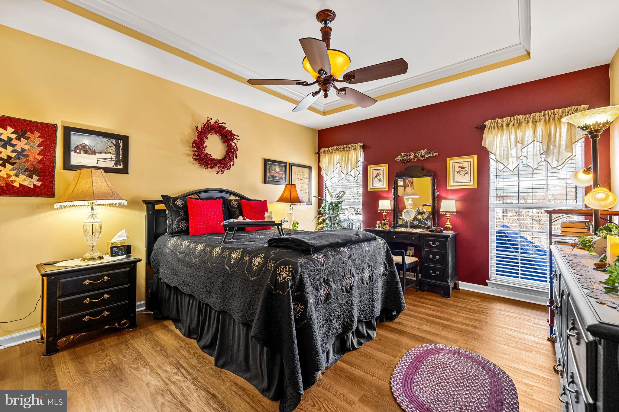 OAK HILLS - Residential