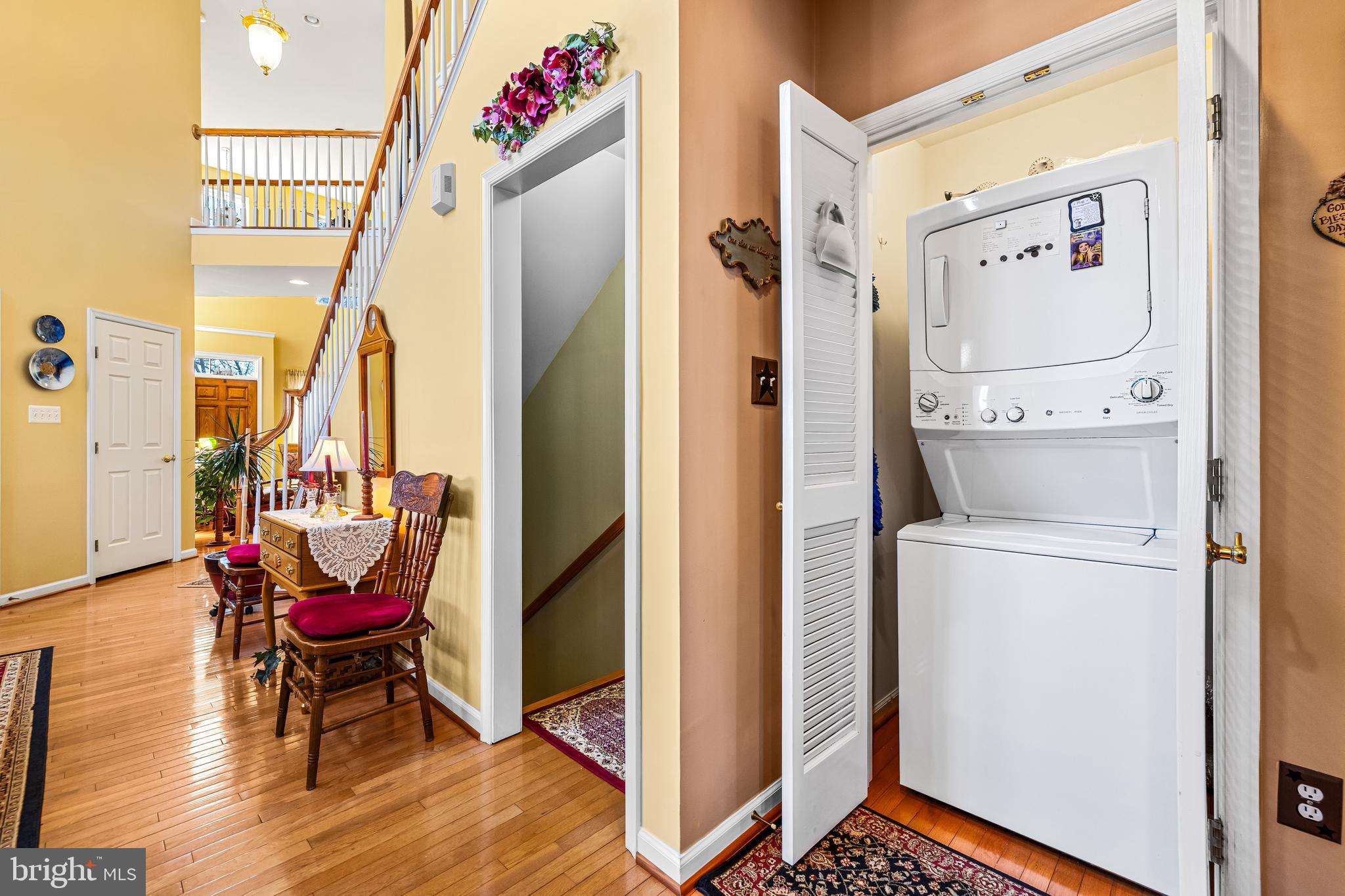 OAK HILLS - Residential