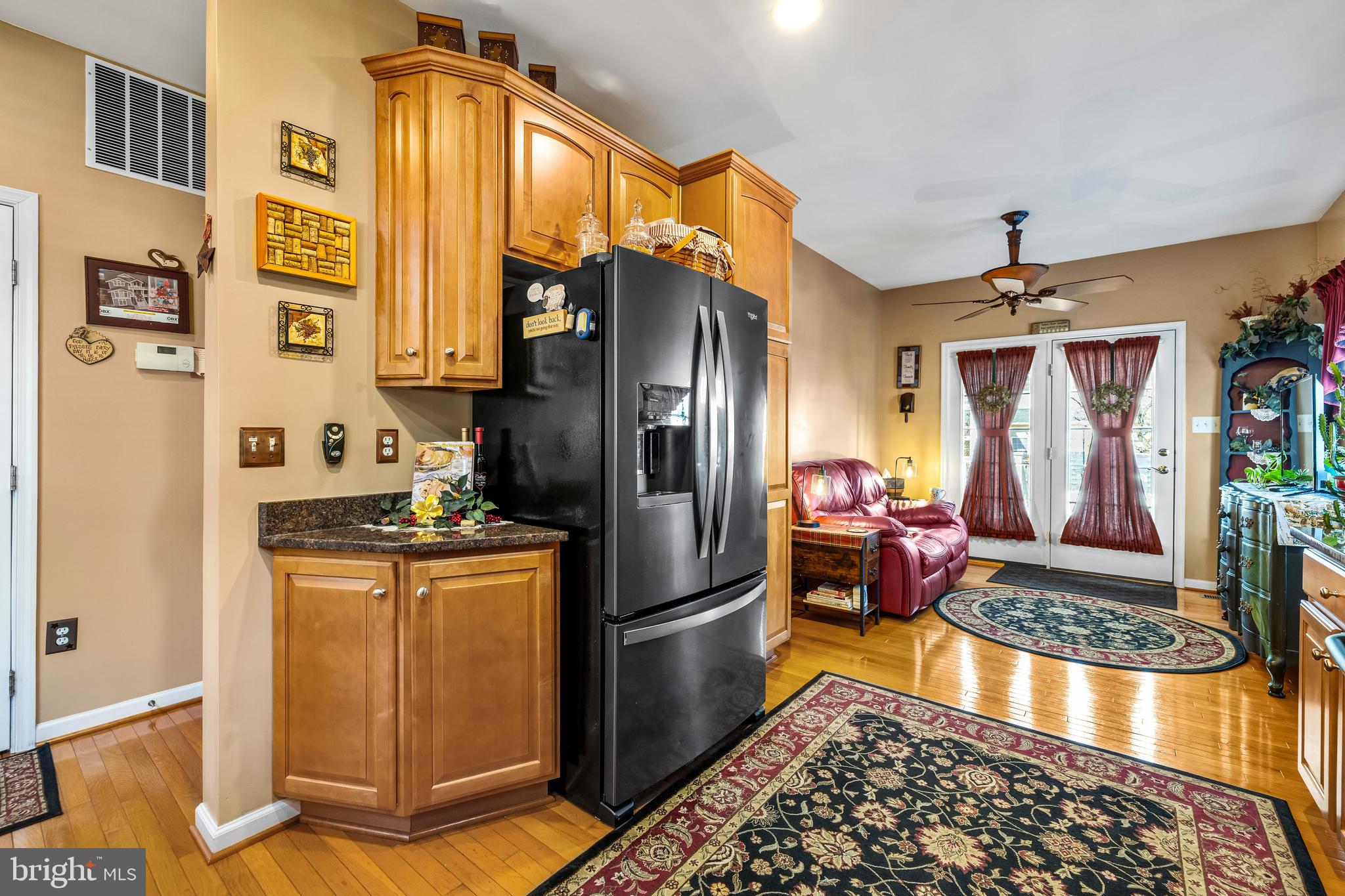 OAK HILLS - Residential