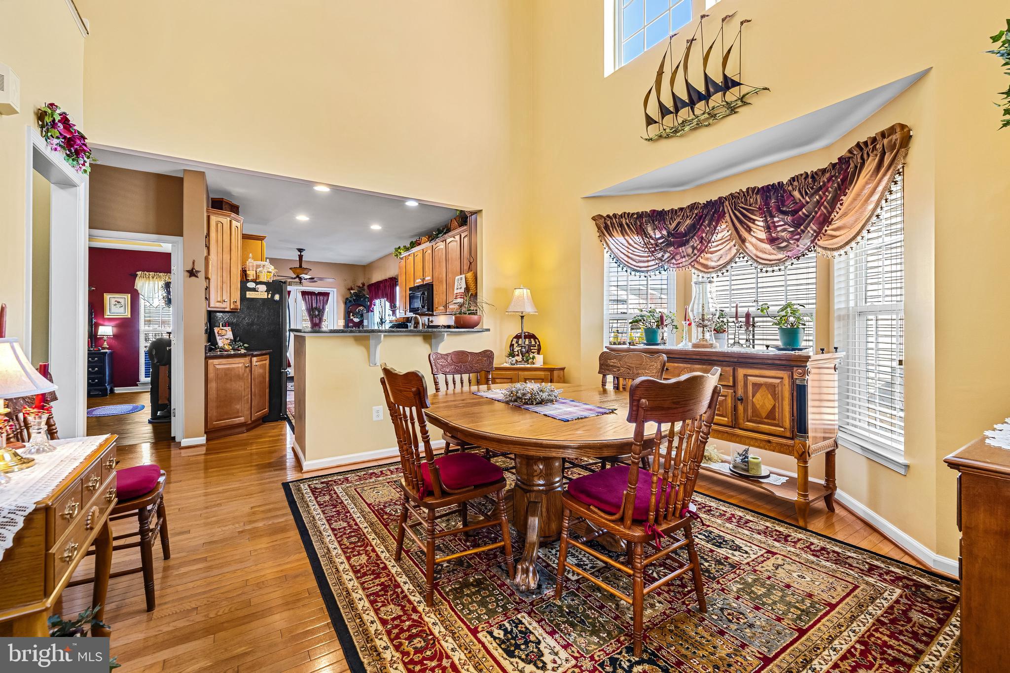 OAK HILLS - Residential