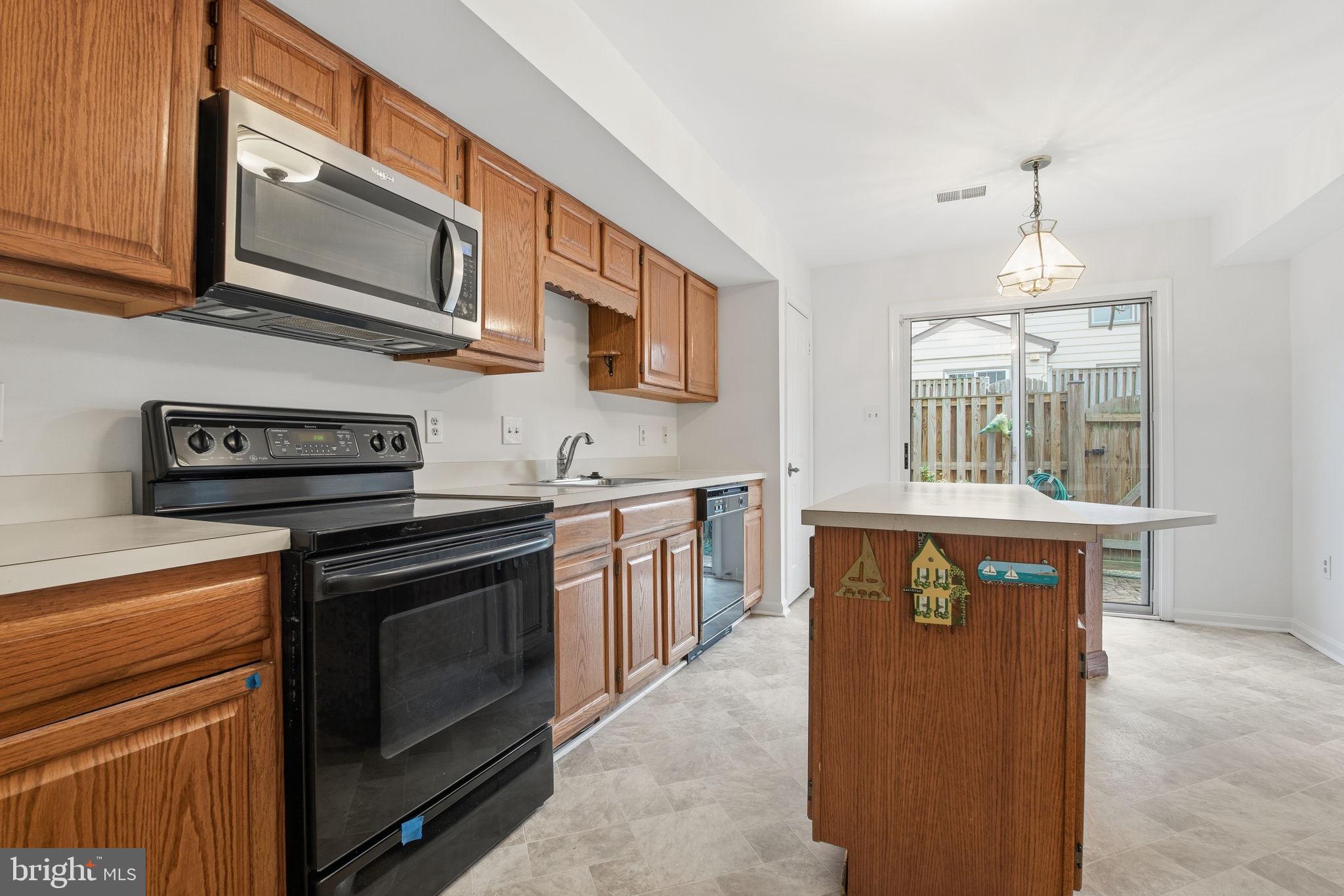 HERITAGE HARBOUR - Residential