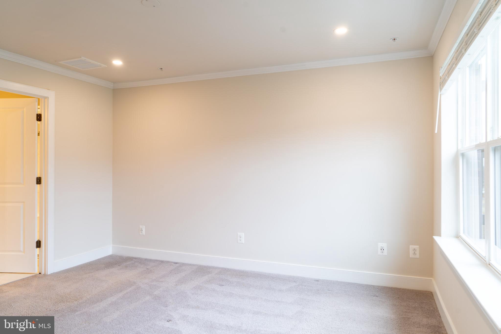 CLARKSBURG SQUARE - Residential