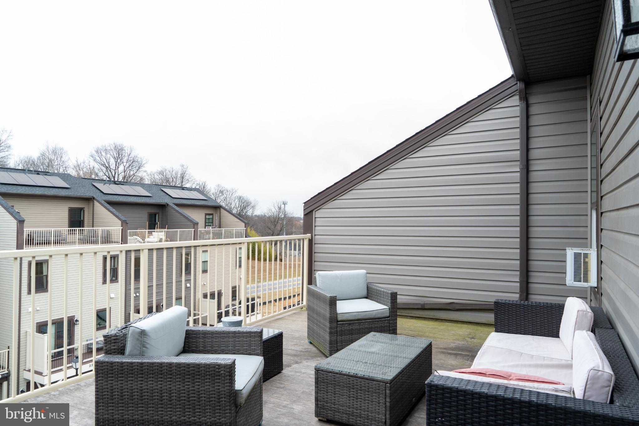 CLARKSBURG SQUARE - Residential