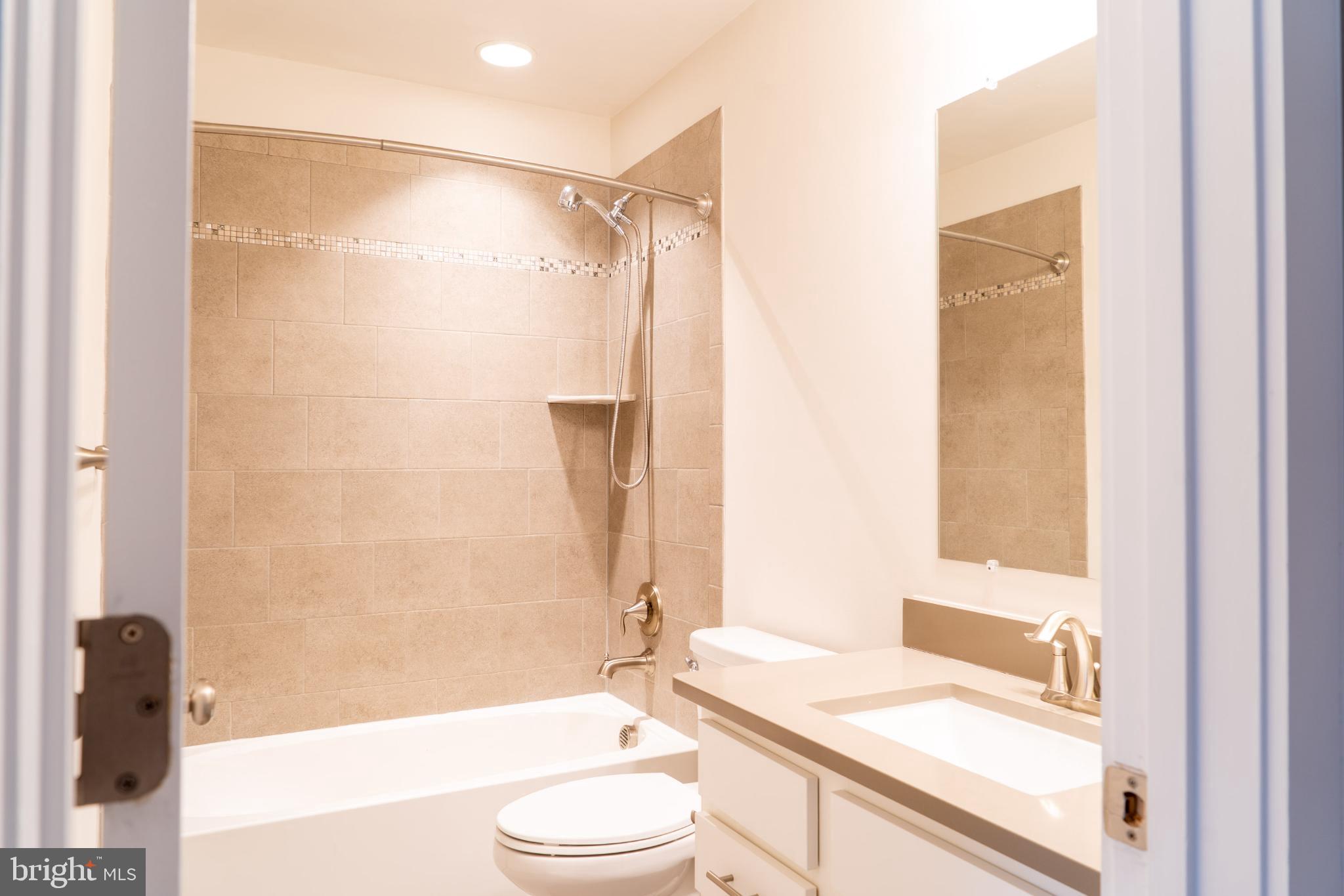 CLARKSBURG SQUARE - Residential