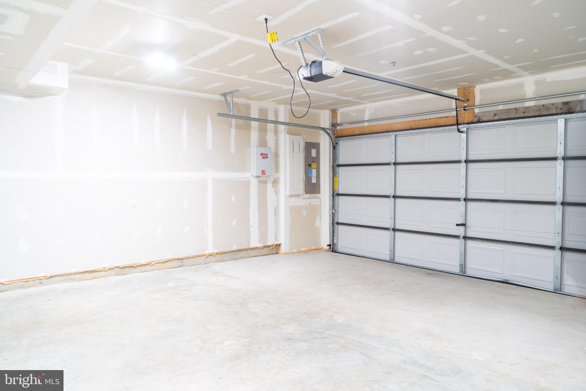 CLARKSBURG SQUARE - Residential