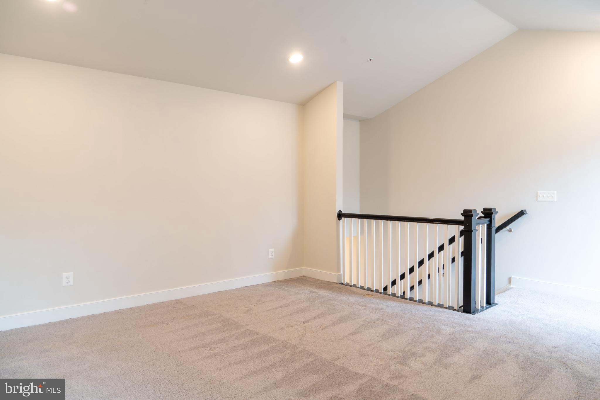 CLARKSBURG SQUARE - Residential