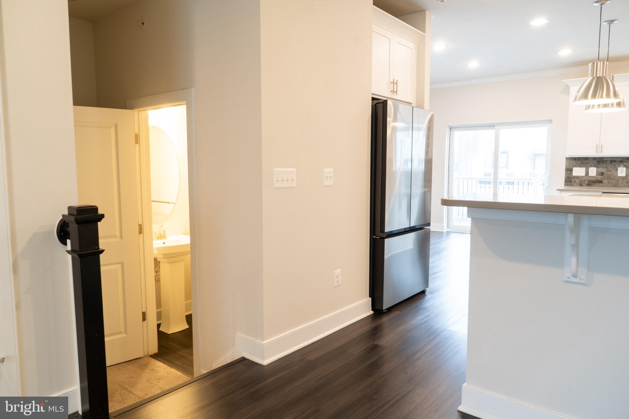 CLARKSBURG SQUARE - Residential