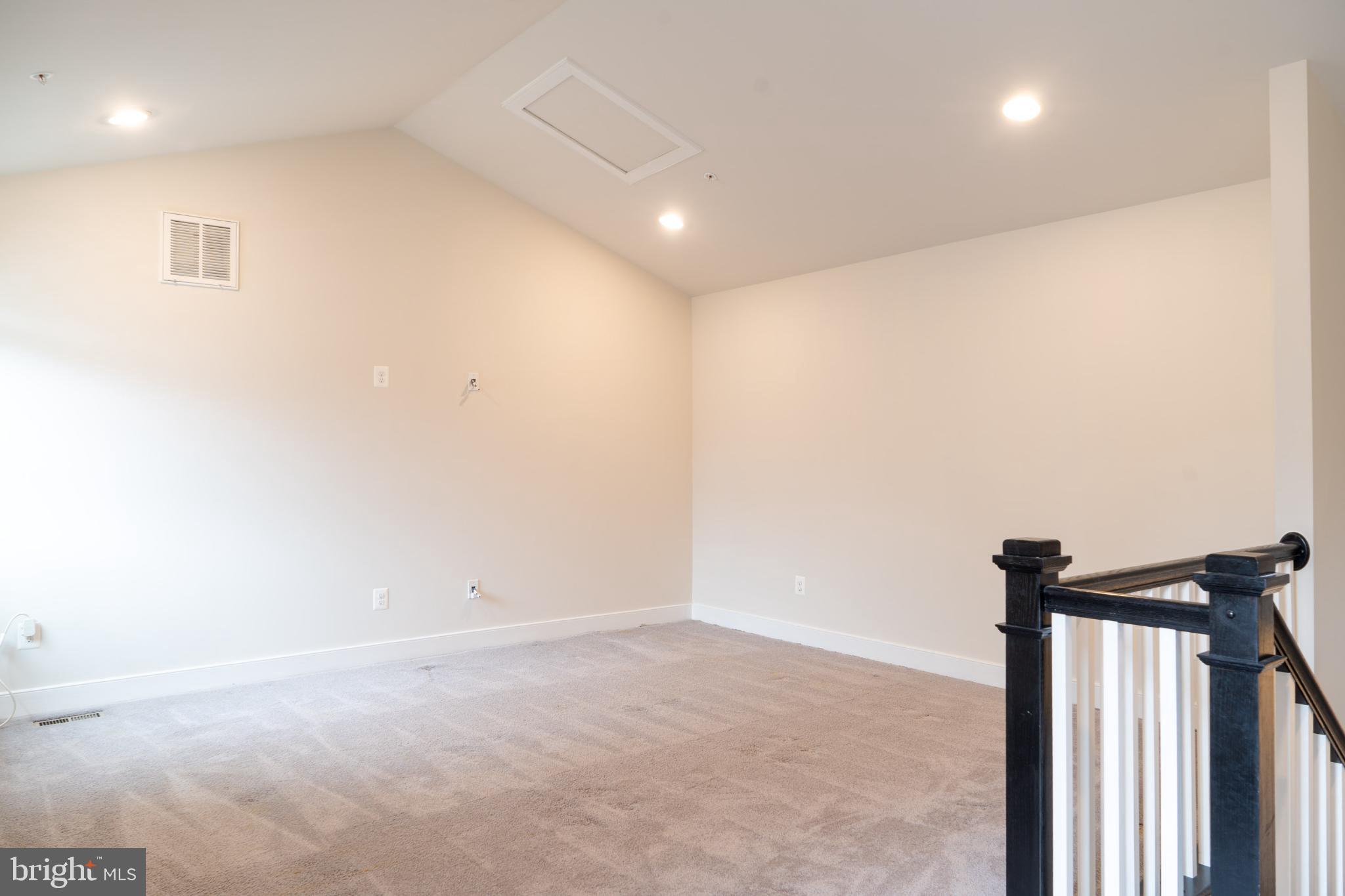 CLARKSBURG SQUARE - Residential