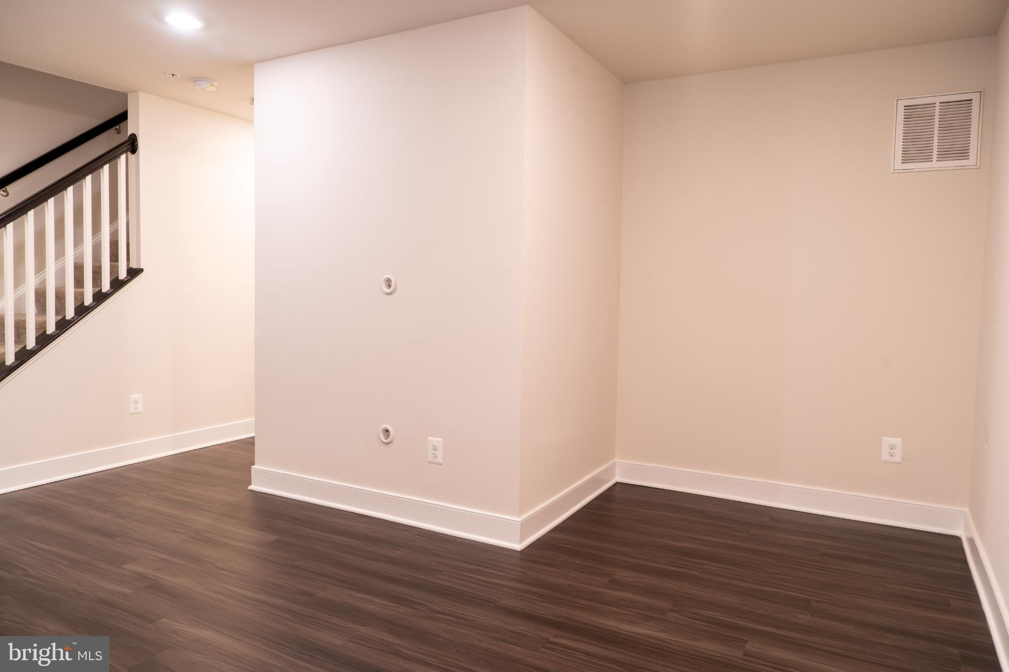 CLARKSBURG SQUARE - Residential