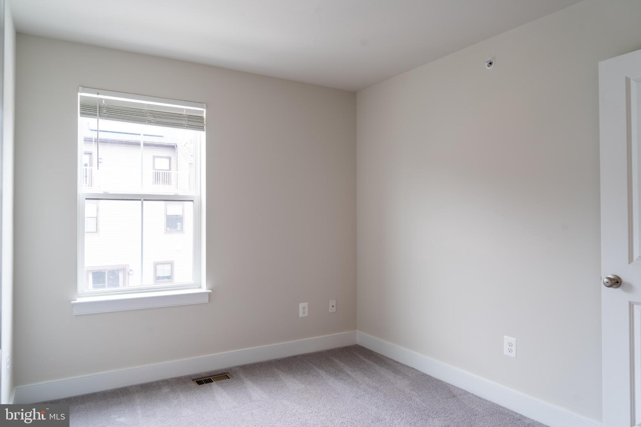 CLARKSBURG SQUARE - Residential