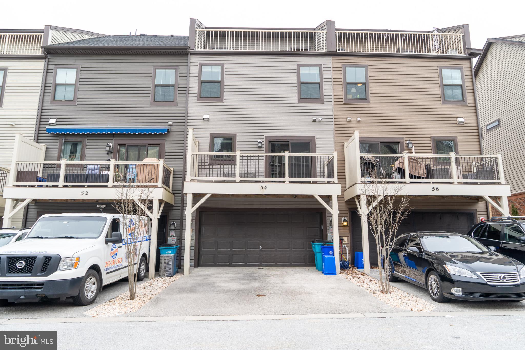 CLARKSBURG SQUARE - Residential