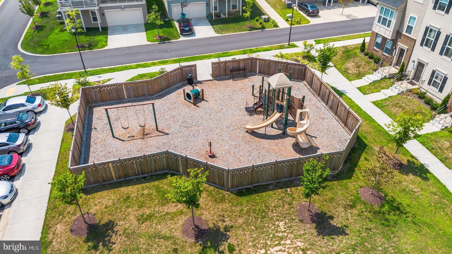 CLARKSBURG SQUARE - Residential