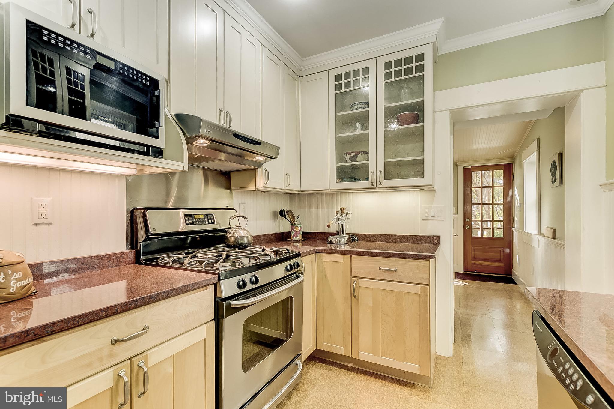 RIVERSIDE - Residential