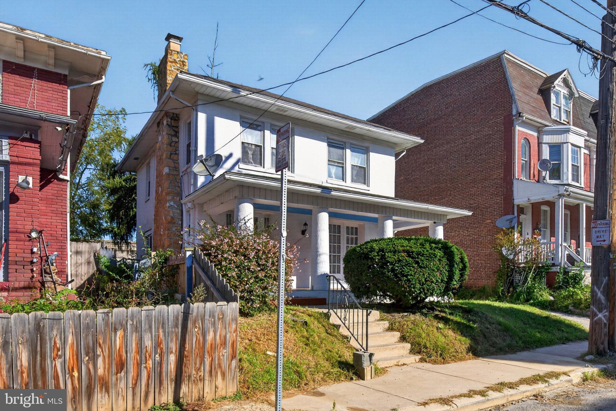 813 W KING STREET