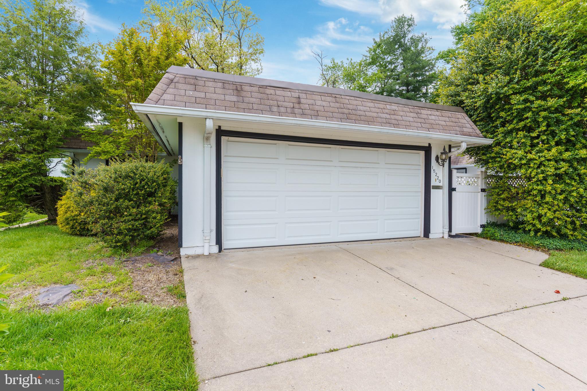 ROSSMOOR MUTUAL - Residential