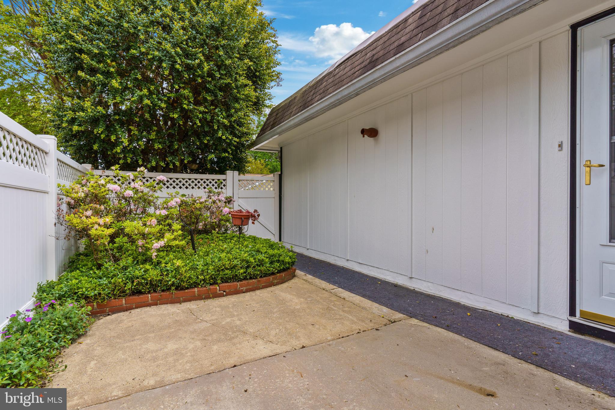 ROSSMOOR MUTUAL - Residential