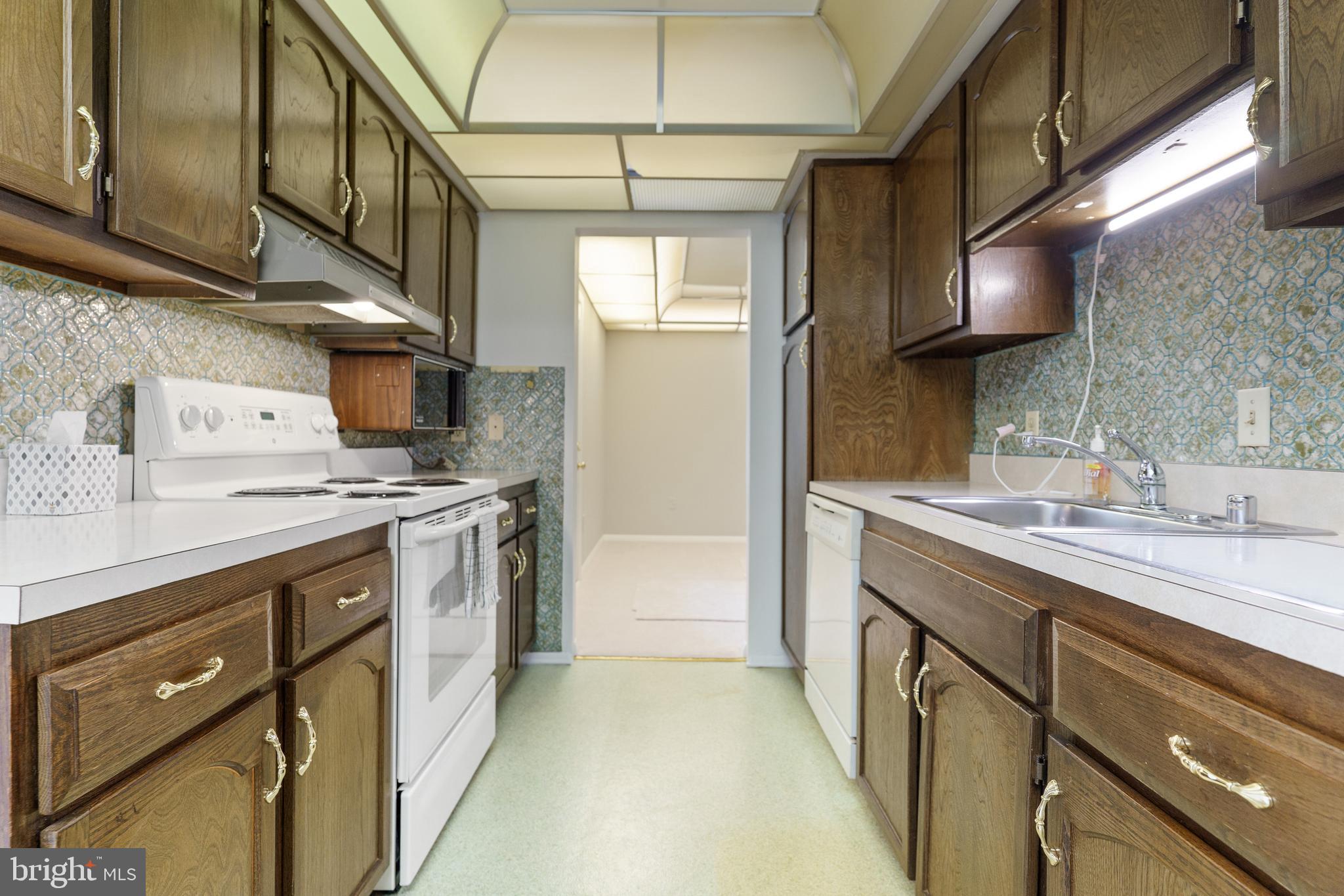 ROSSMOOR MUTUAL - Residential