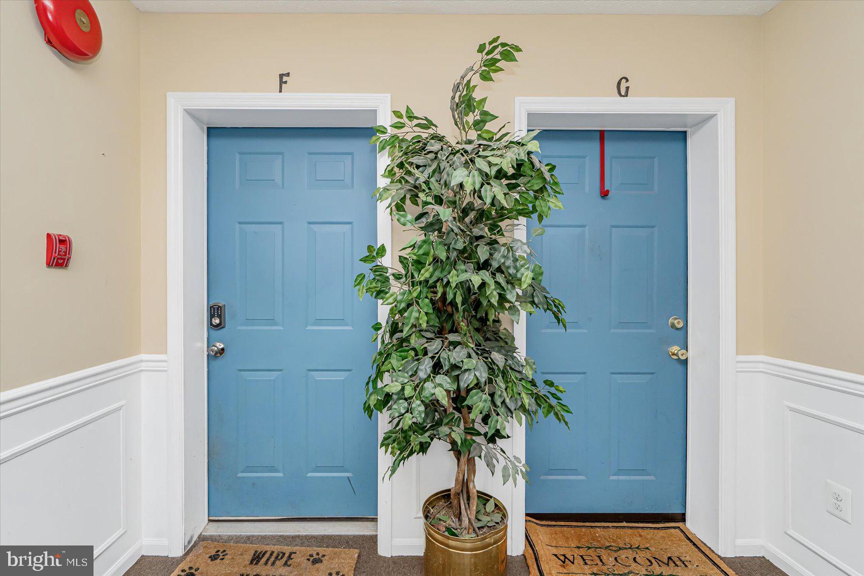 WOODBRIDGE CENTER - Residential