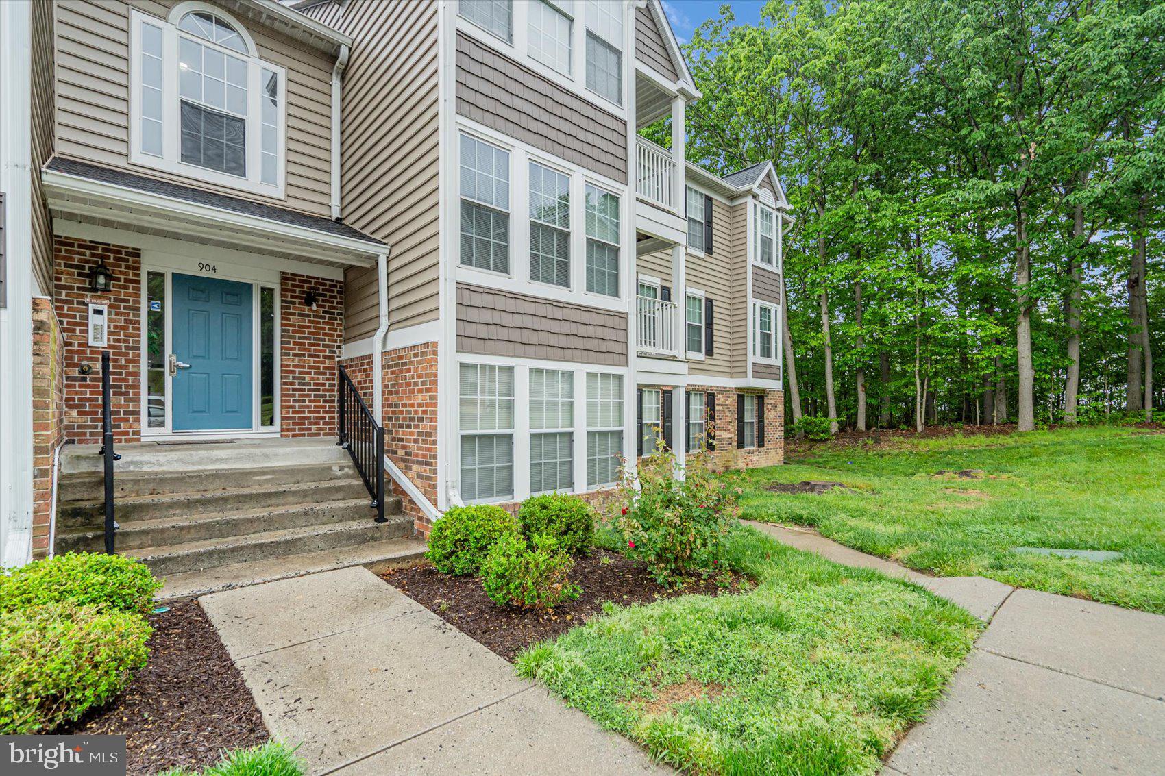 WOODBRIDGE CENTER - Residential