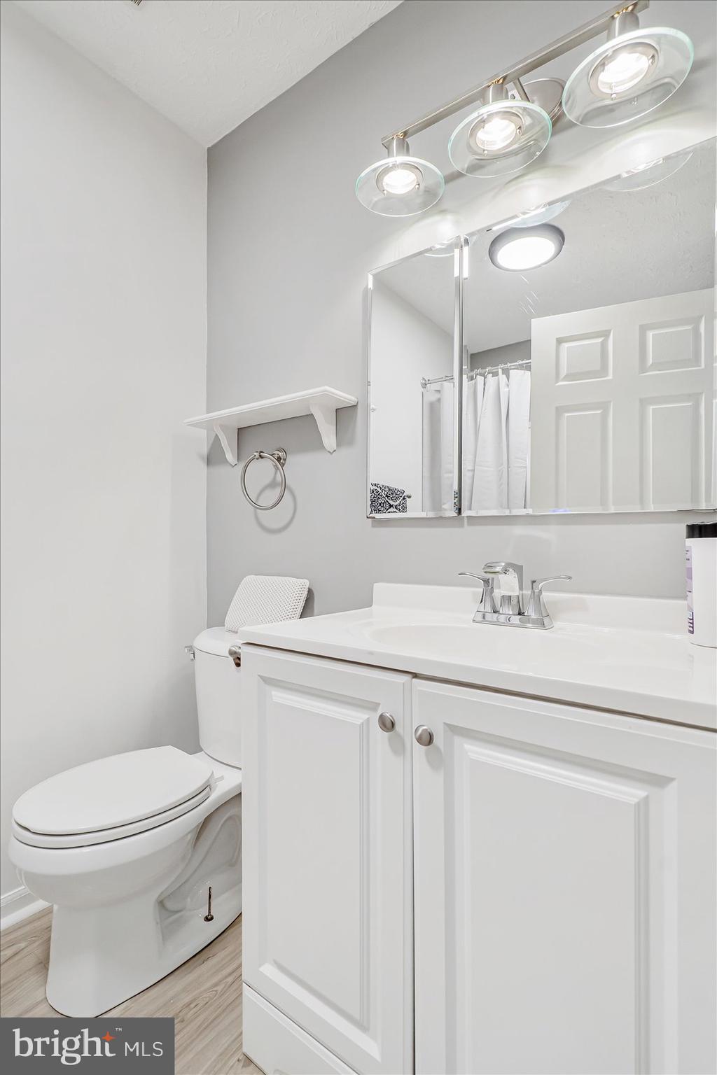 WOODBRIDGE CENTER - Residential