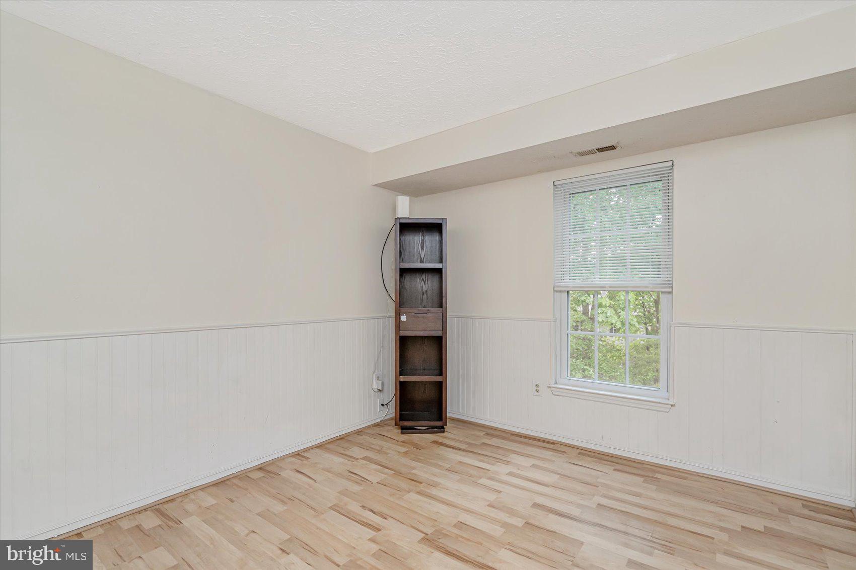 WOODBRIDGE CENTER - Residential