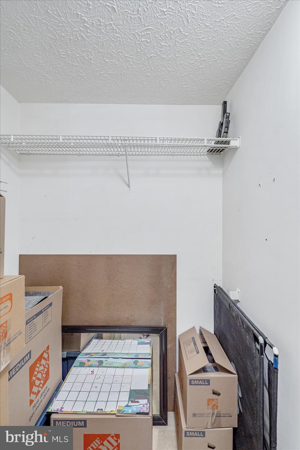 WOODBRIDGE CENTER - Residential