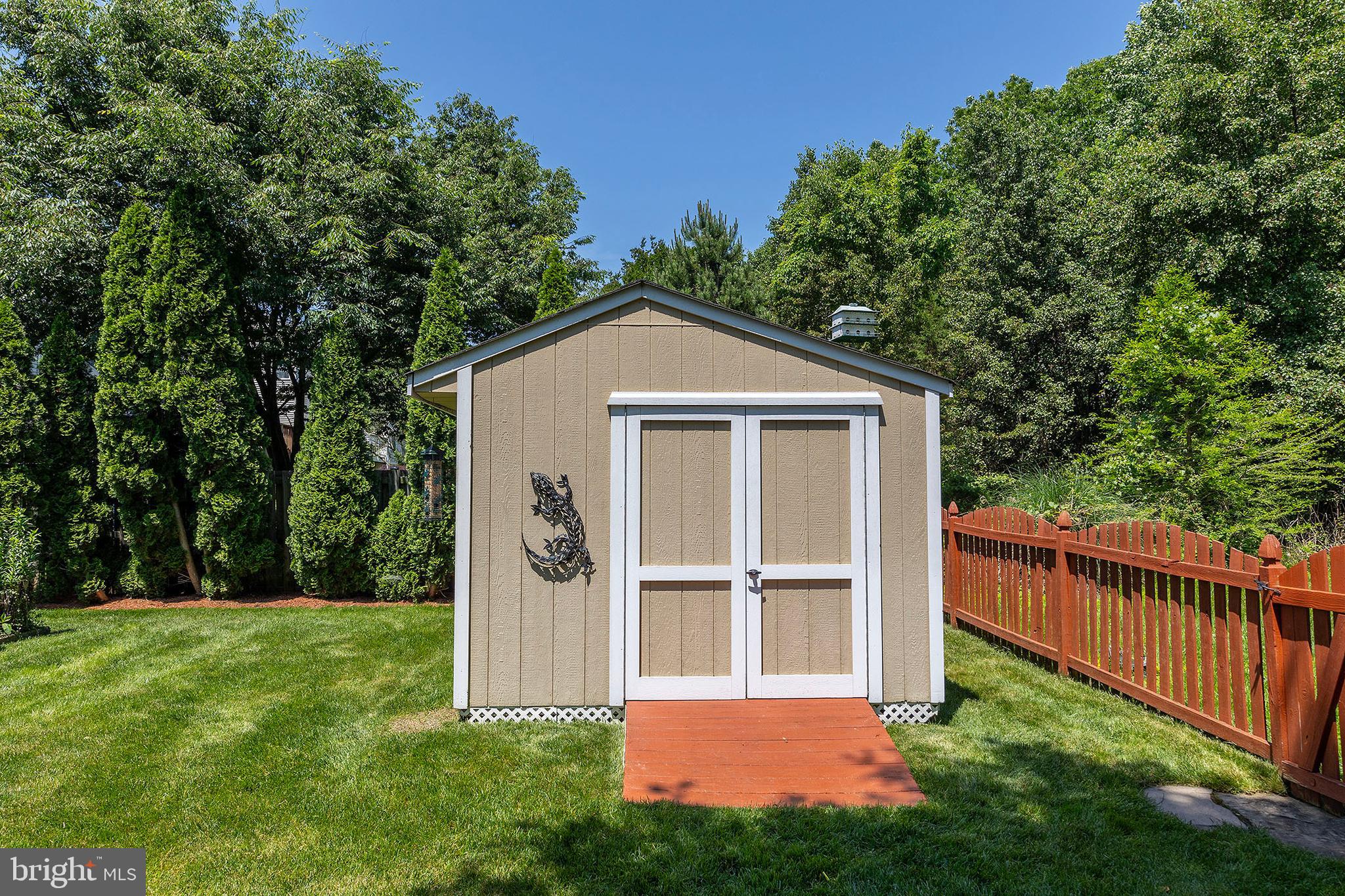 WAYSIDE VILLAGE - Residential