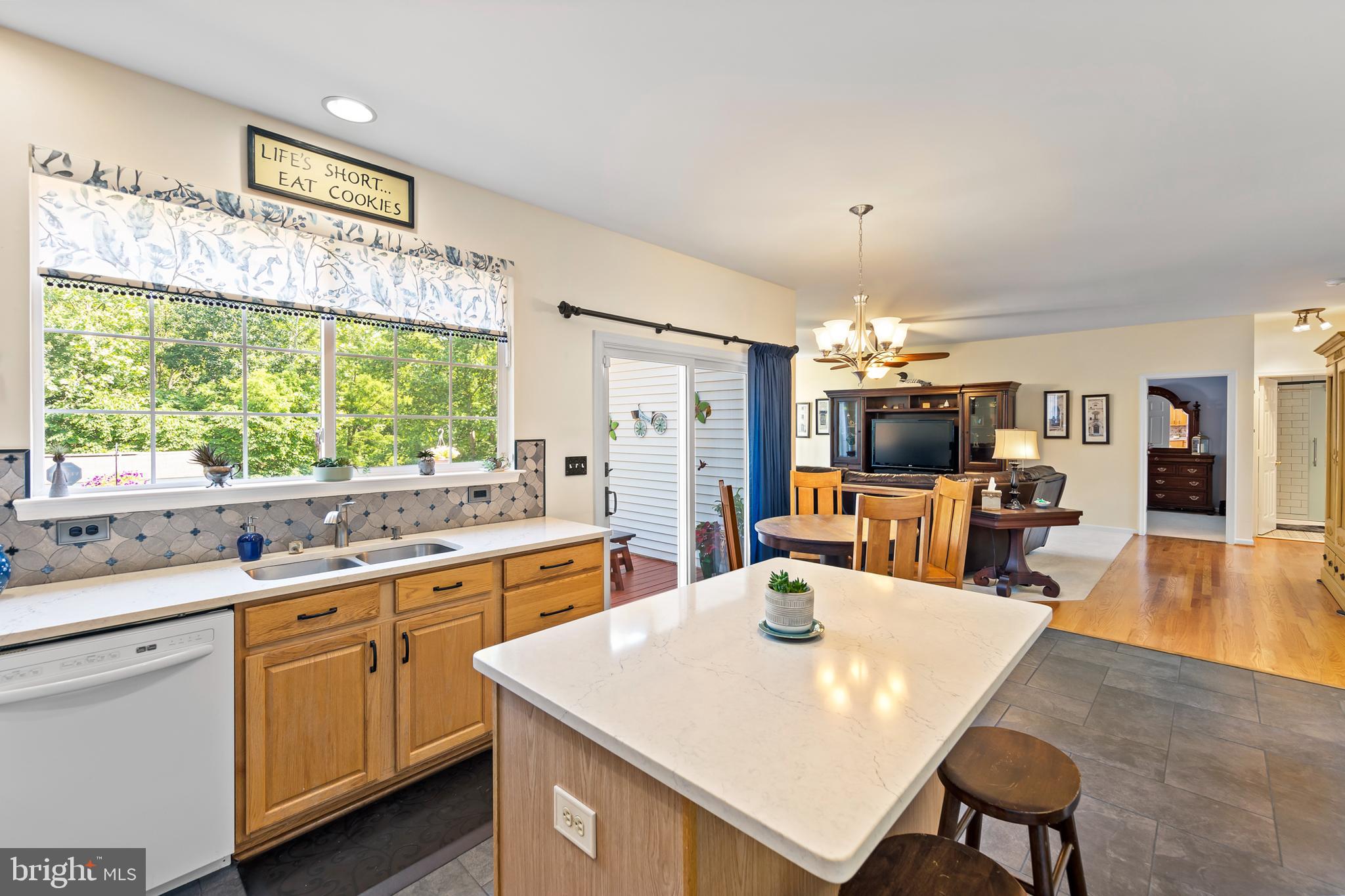 WAYSIDE VILLAGE - Residential