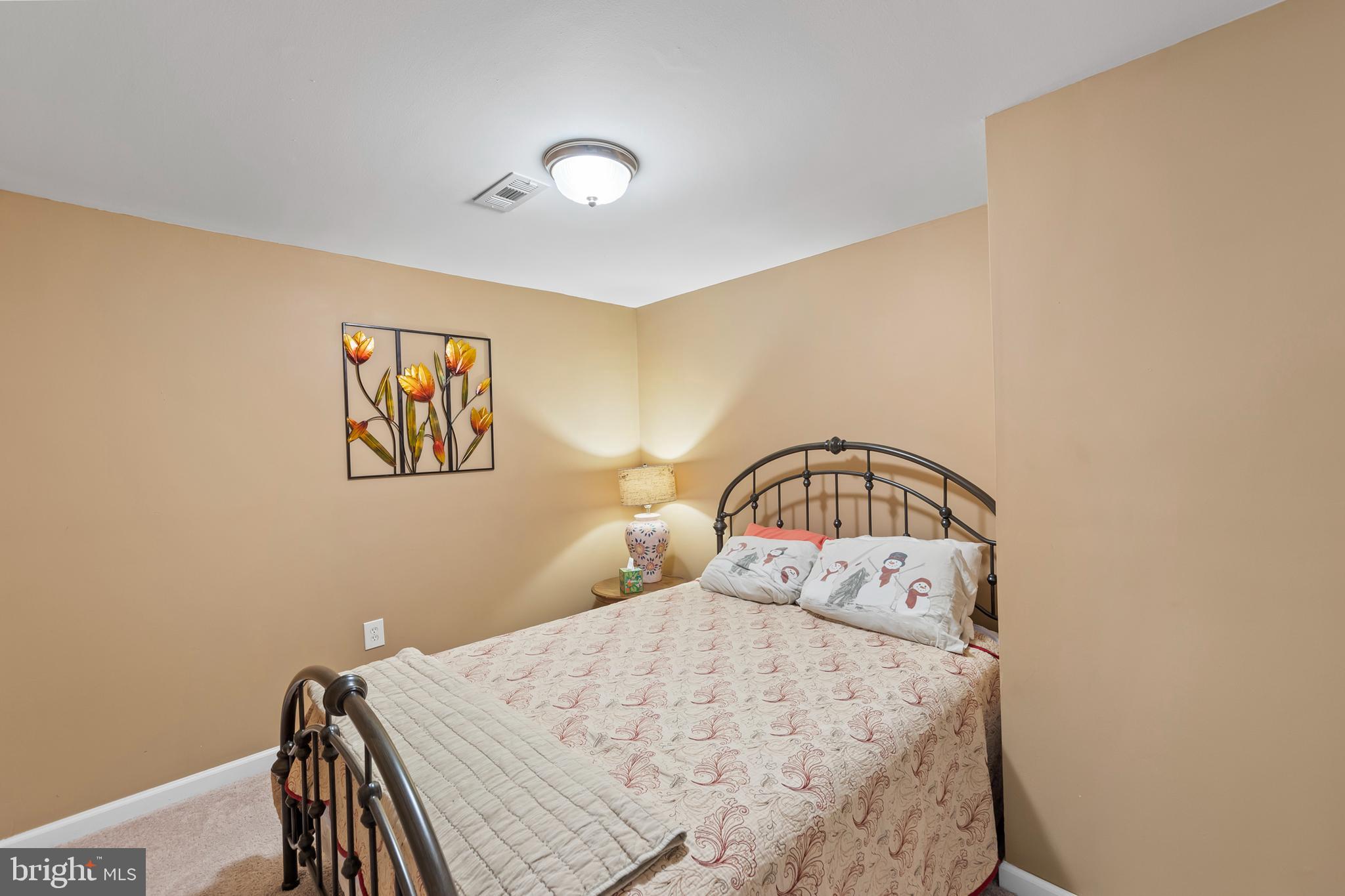 WAYSIDE VILLAGE - Residential