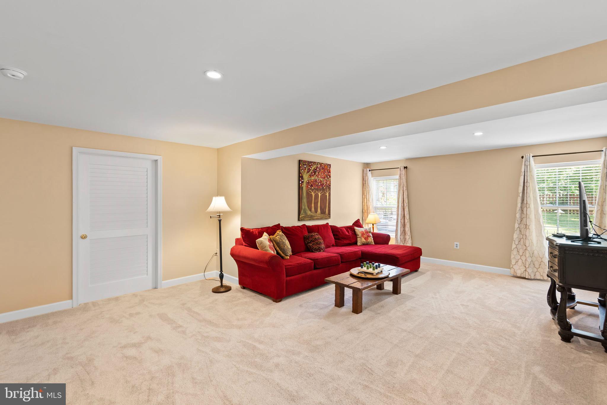 WAYSIDE VILLAGE - Residential