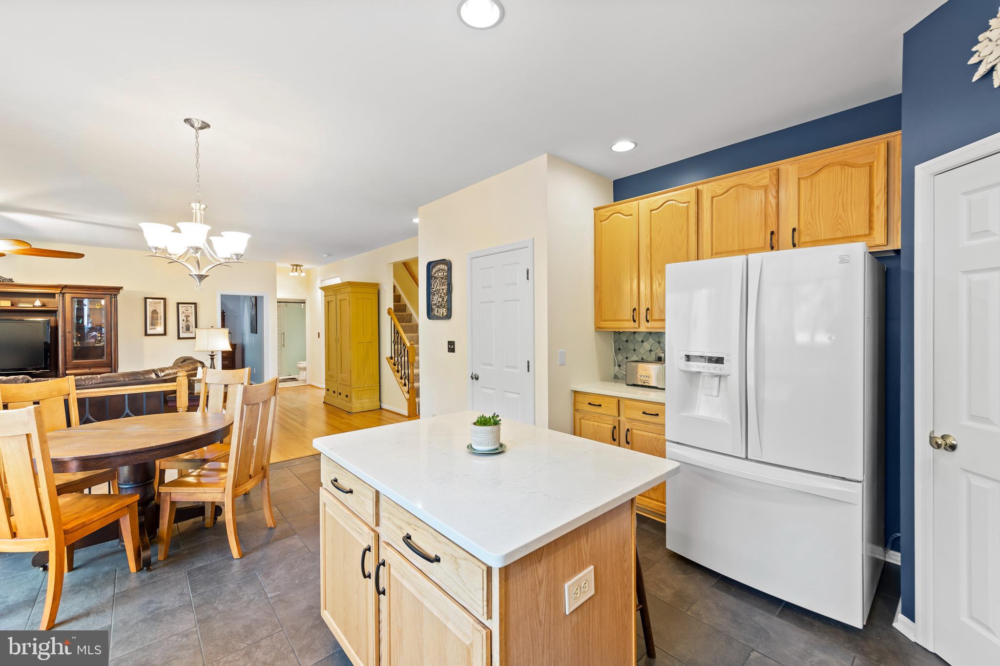 WAYSIDE VILLAGE - Residential