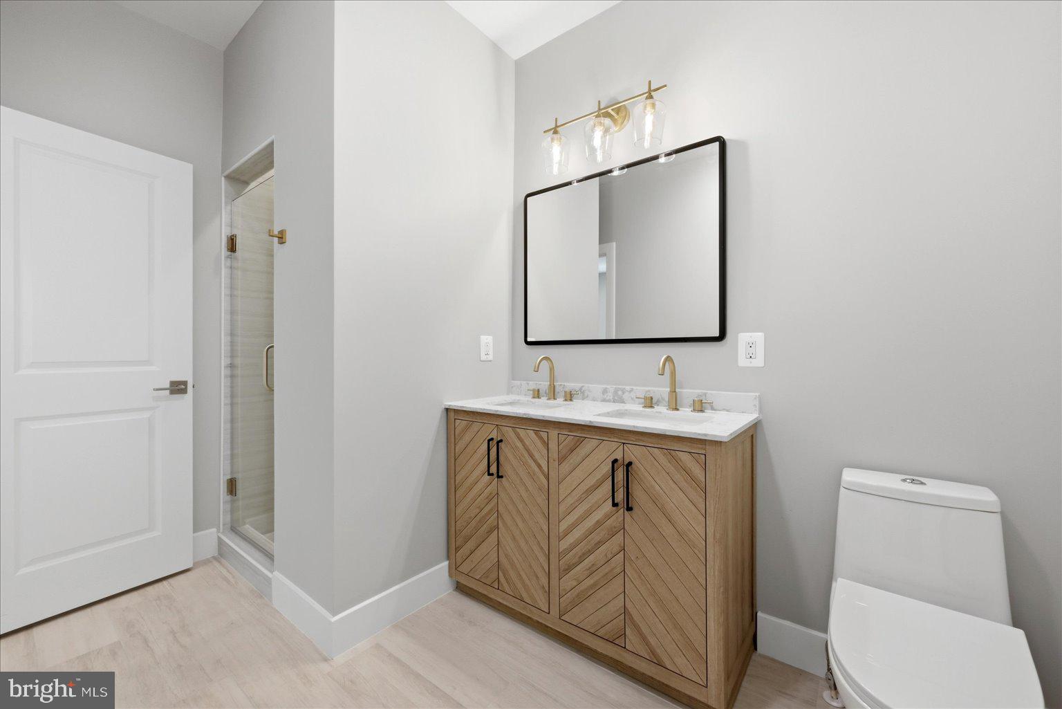 CLEVELAND PARK - Residential