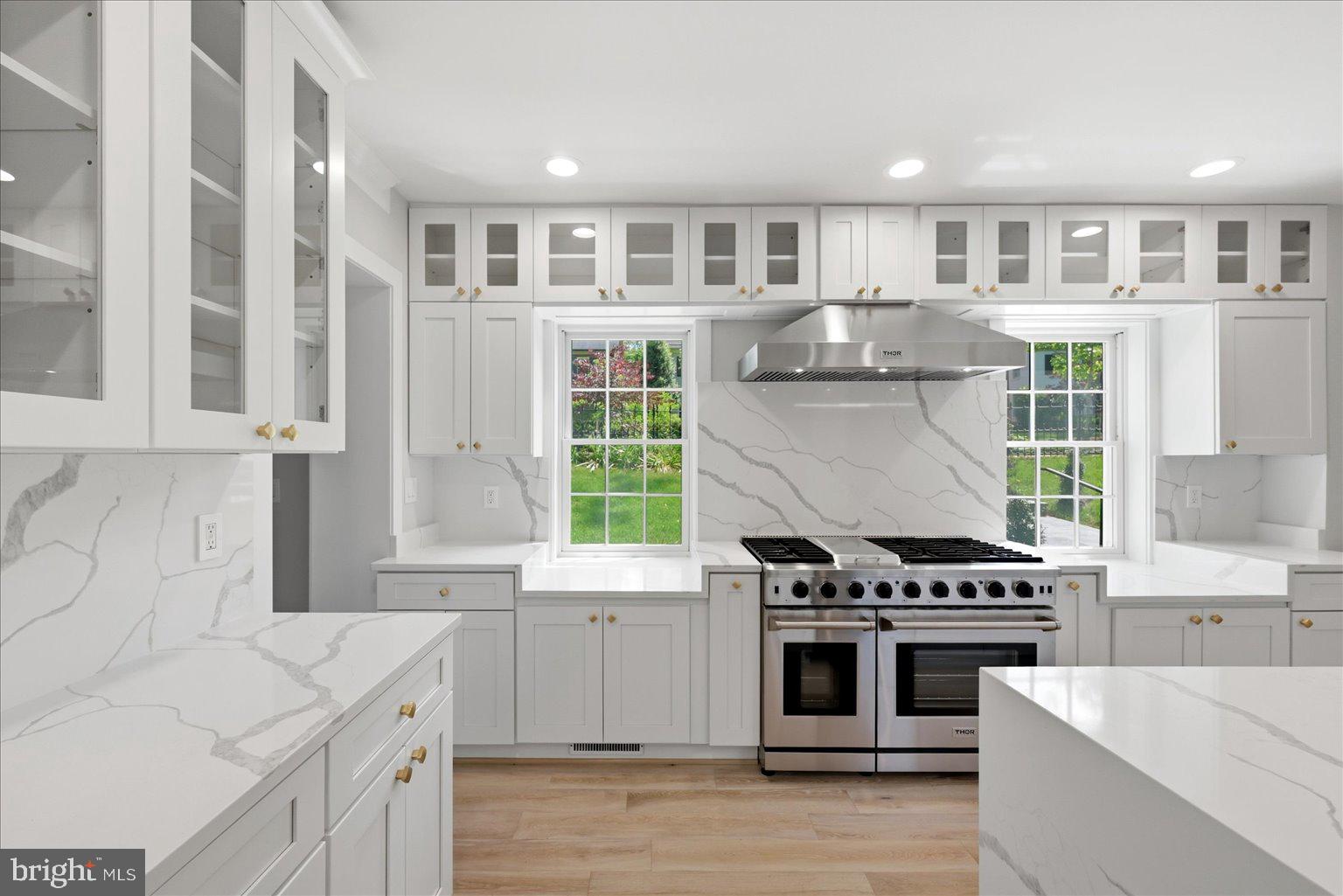 CLEVELAND PARK - Residential