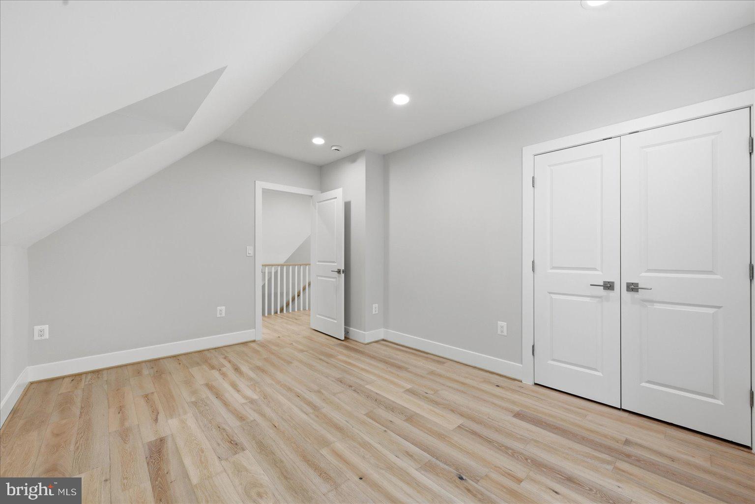 CLEVELAND PARK - Residential