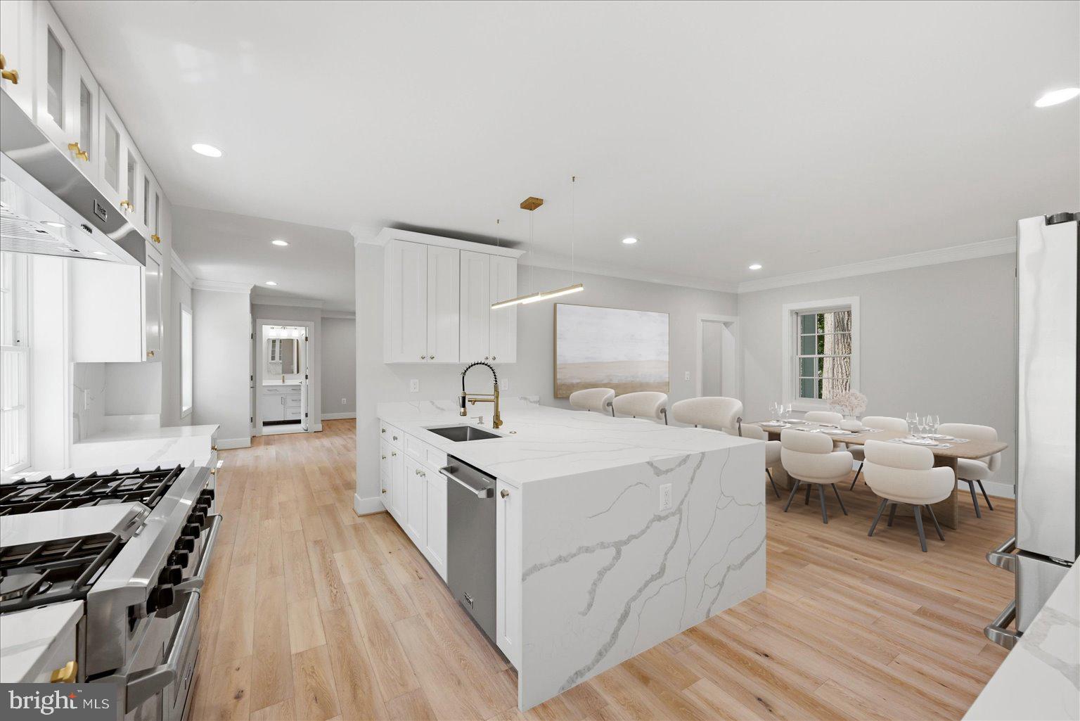 CLEVELAND PARK - Residential