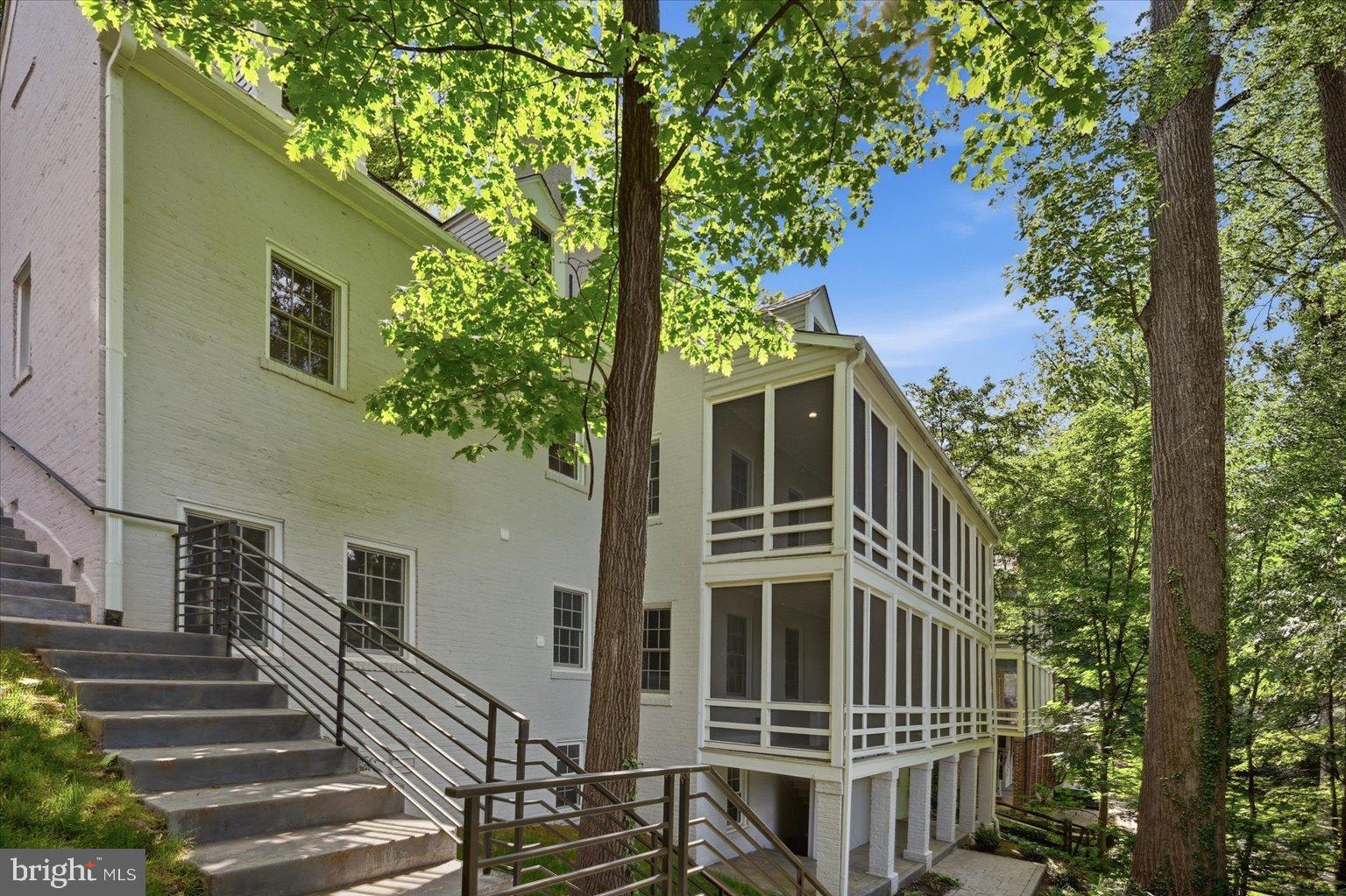 CLEVELAND PARK - Residential