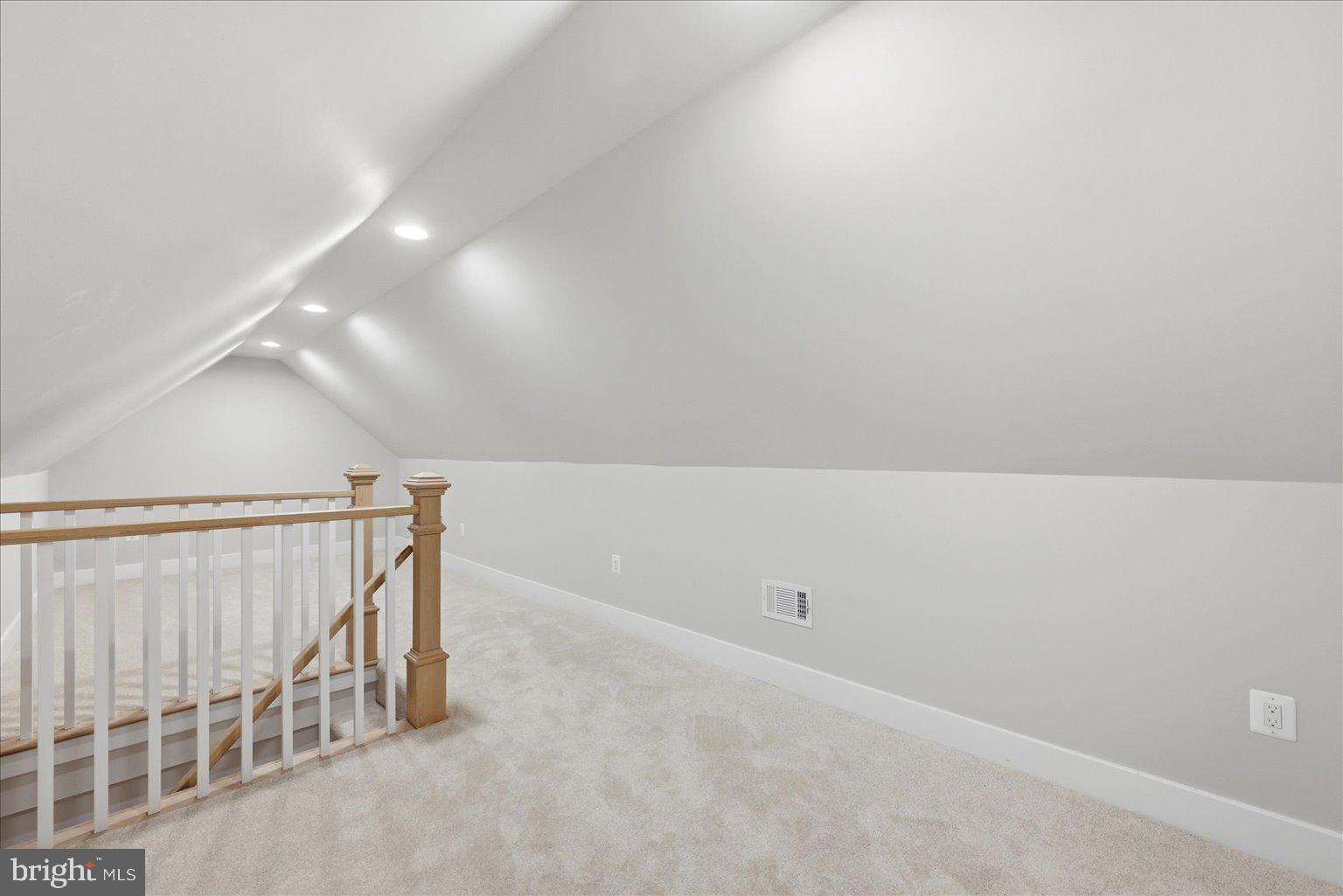 CLEVELAND PARK - Residential