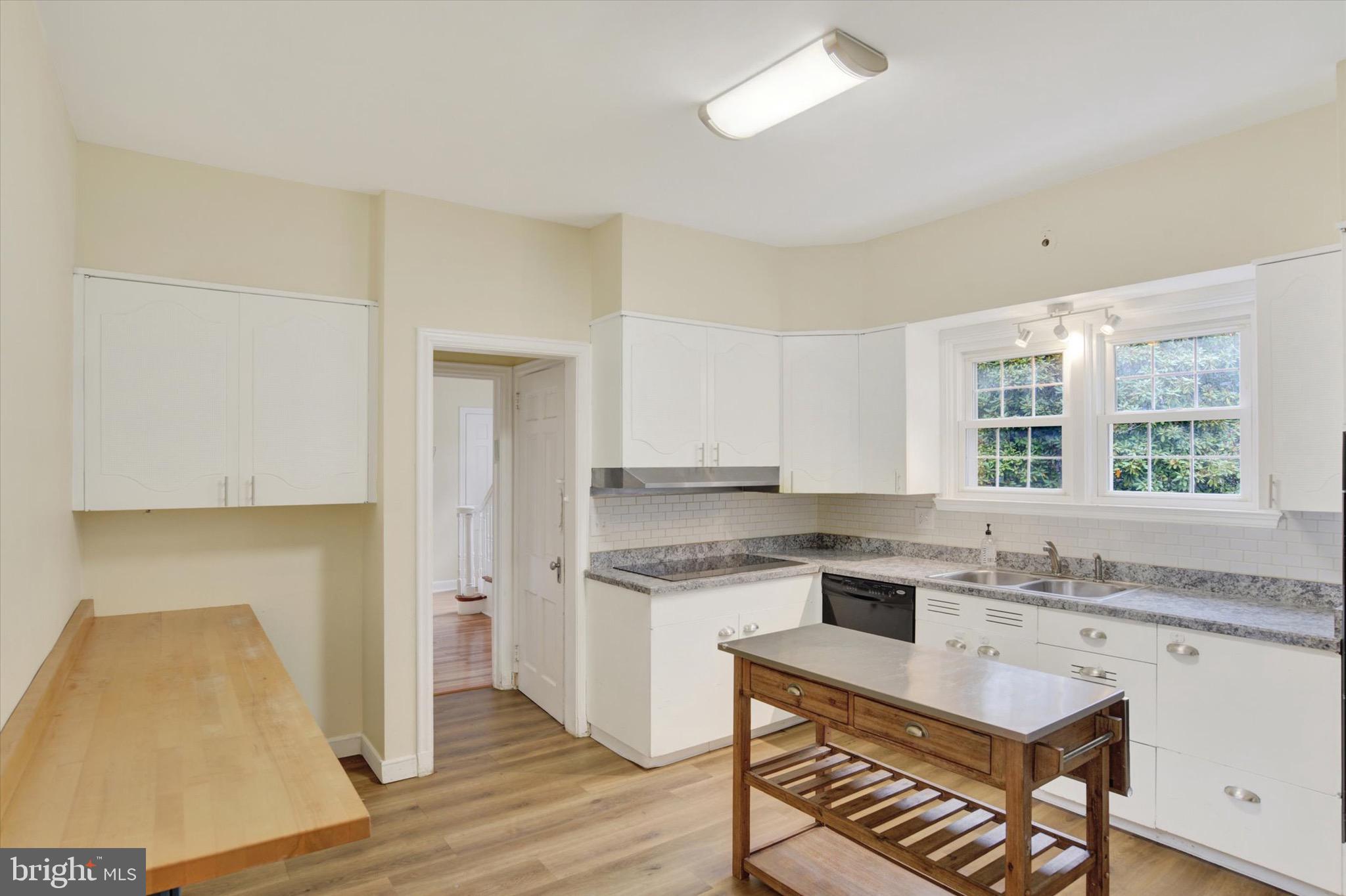 MONTROSE PARK - Residential