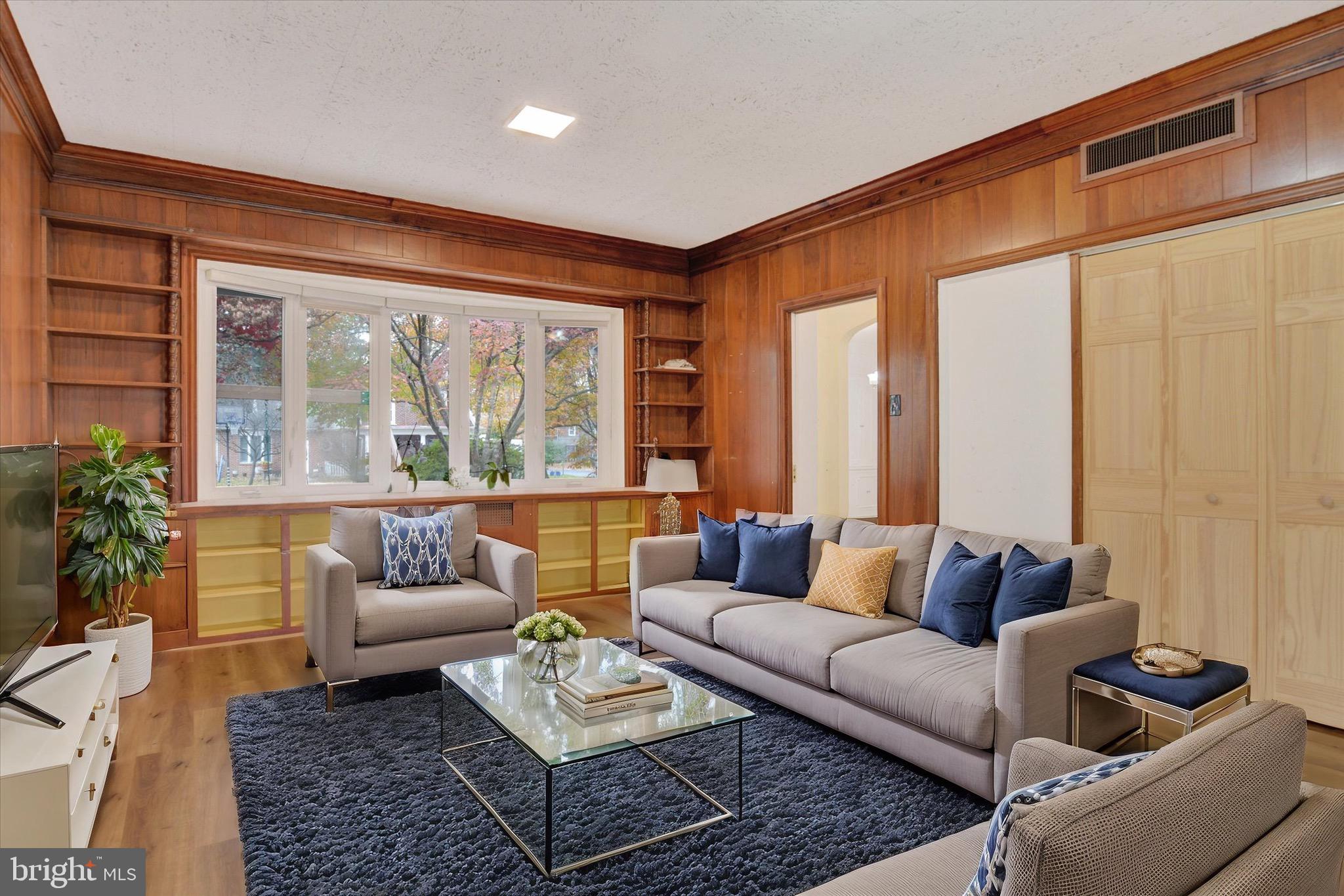 MONTROSE PARK - Residential