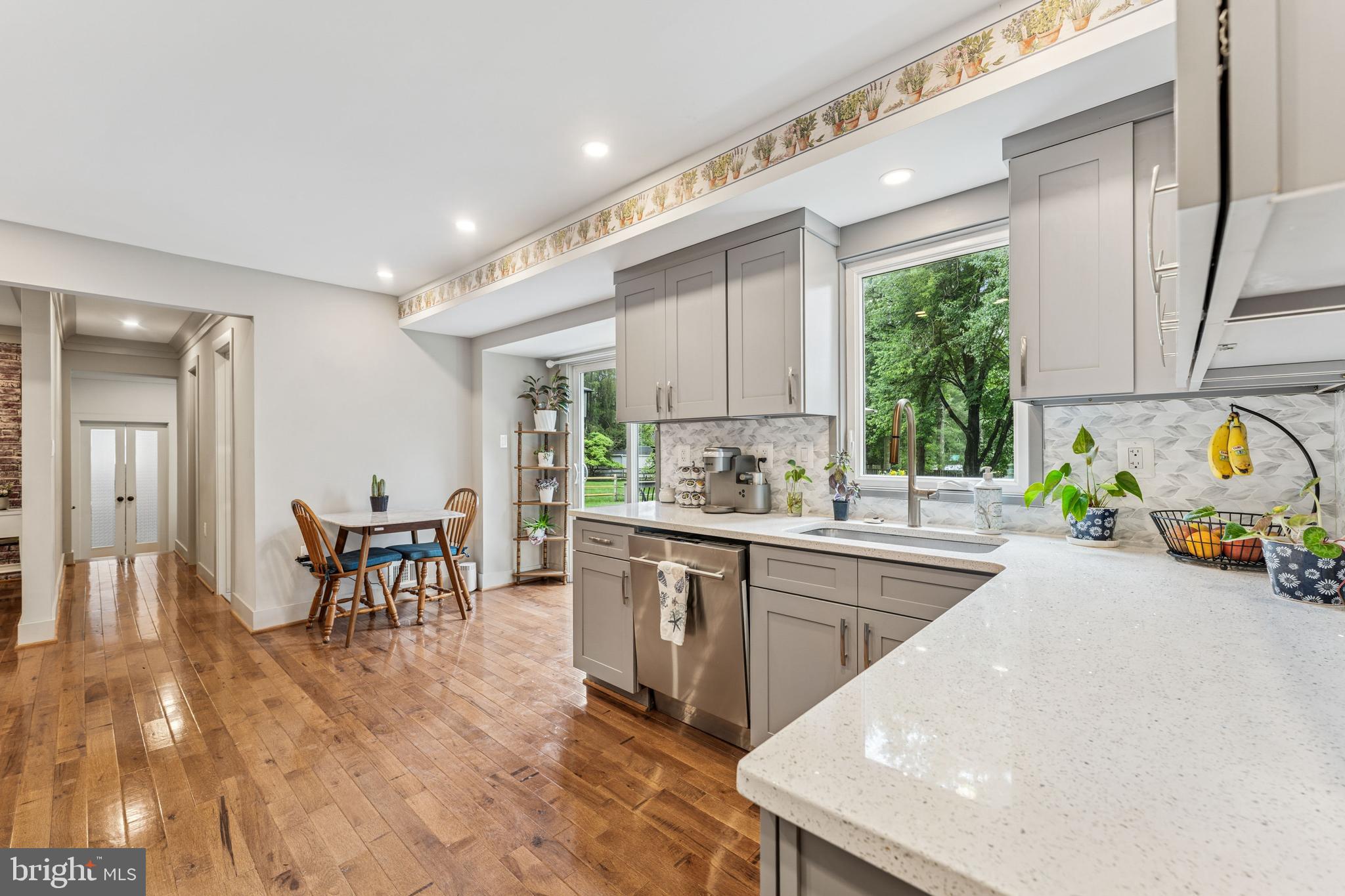 NORBECK ESTATES - Residential