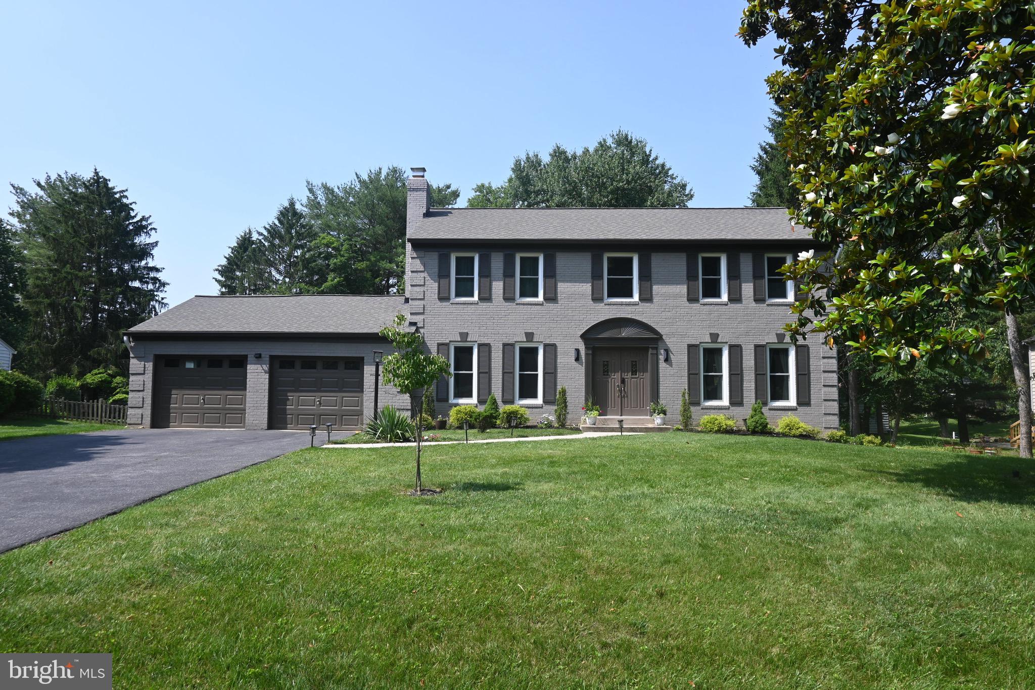 NORBECK ESTATES - Residential