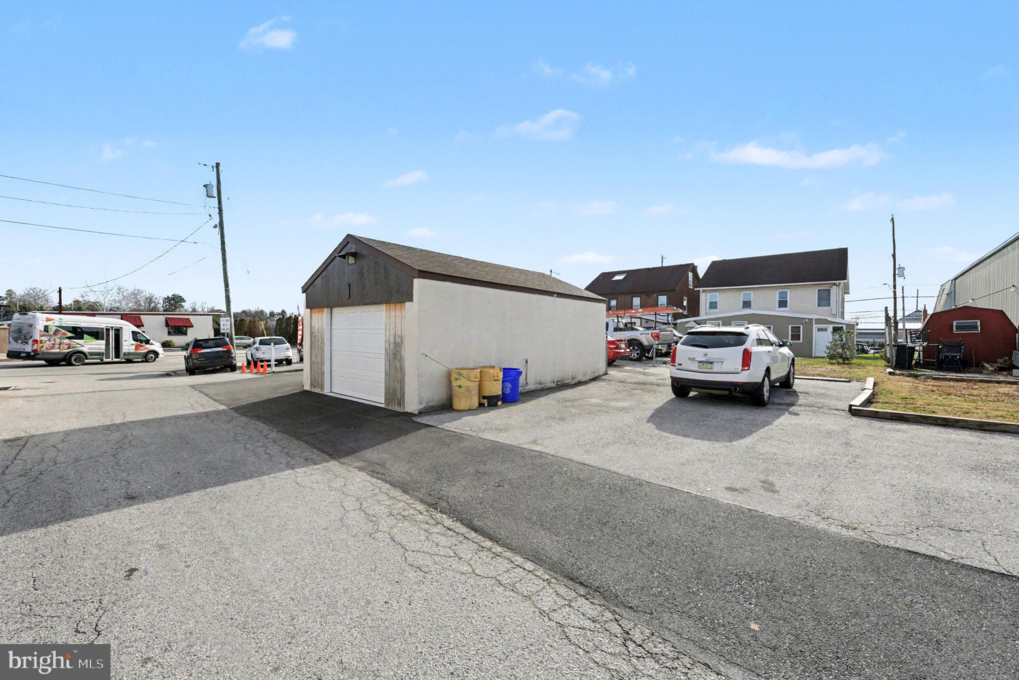 BLACK HORSE - Residential Income