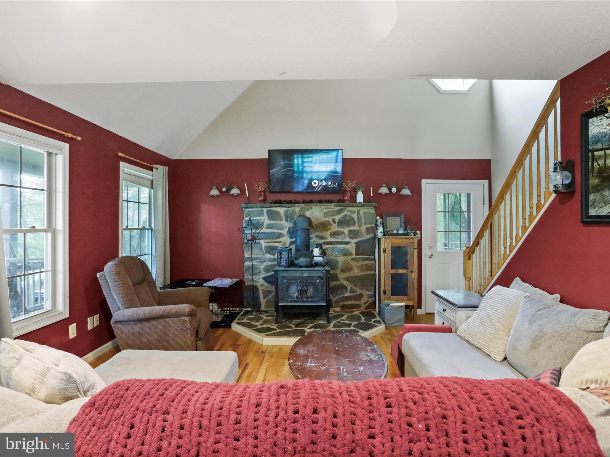 921 W BARNES MILL DRIVE