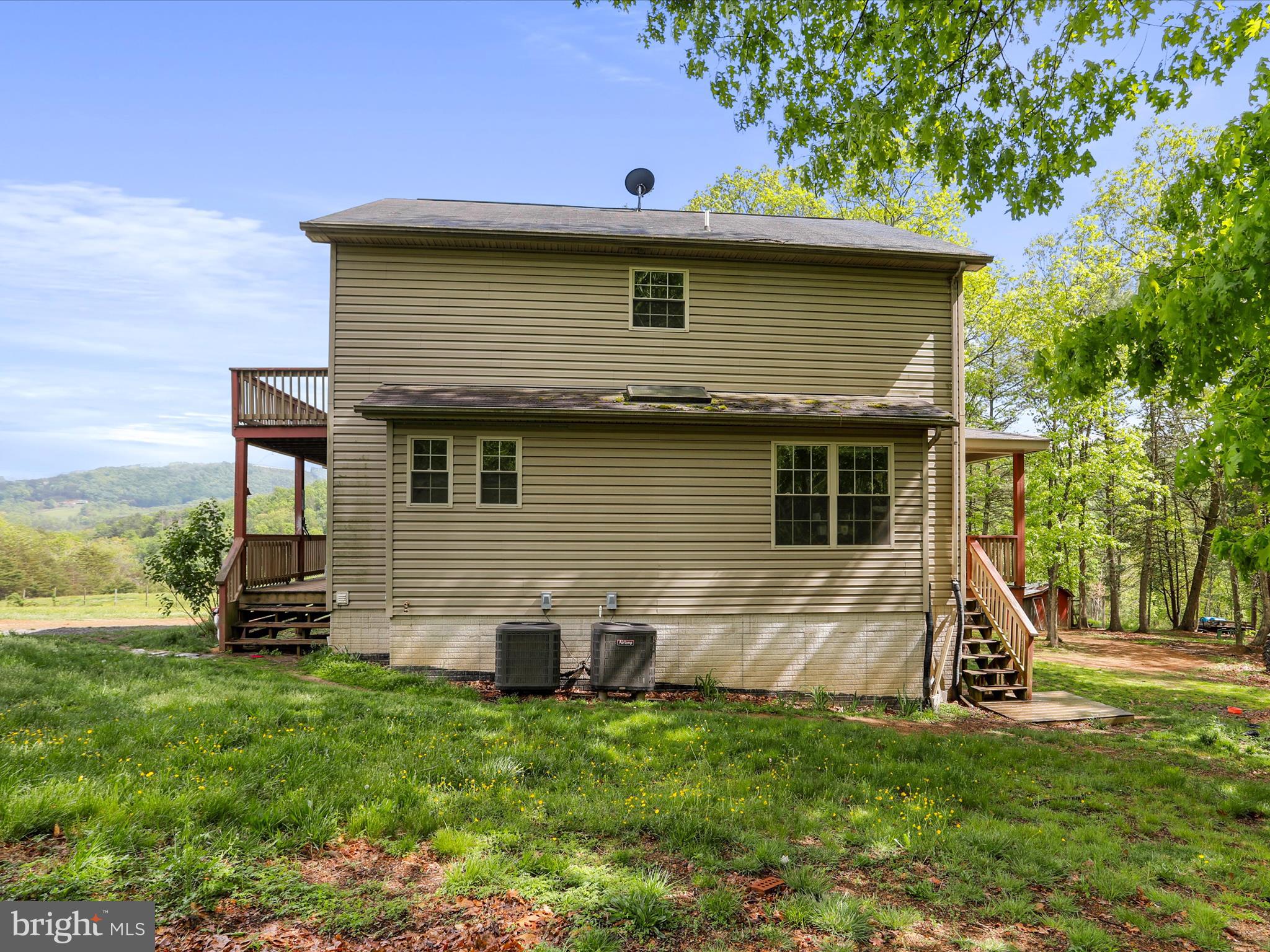 BARNES MILL ESTATES - Residential