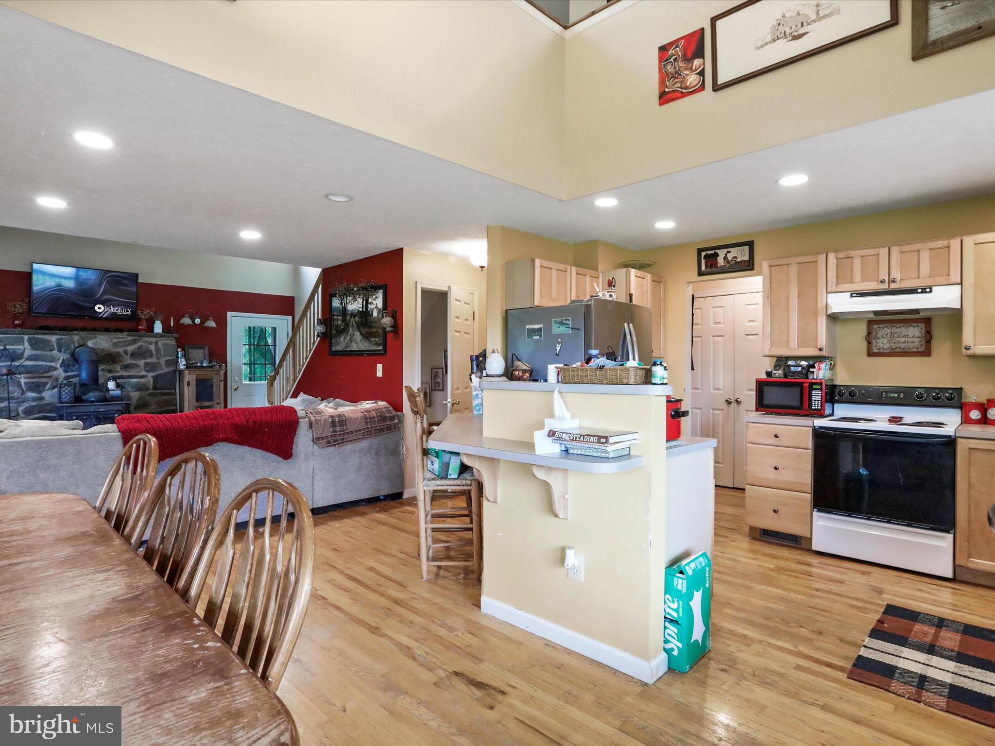 BARNES MILL ESTATES - Residential