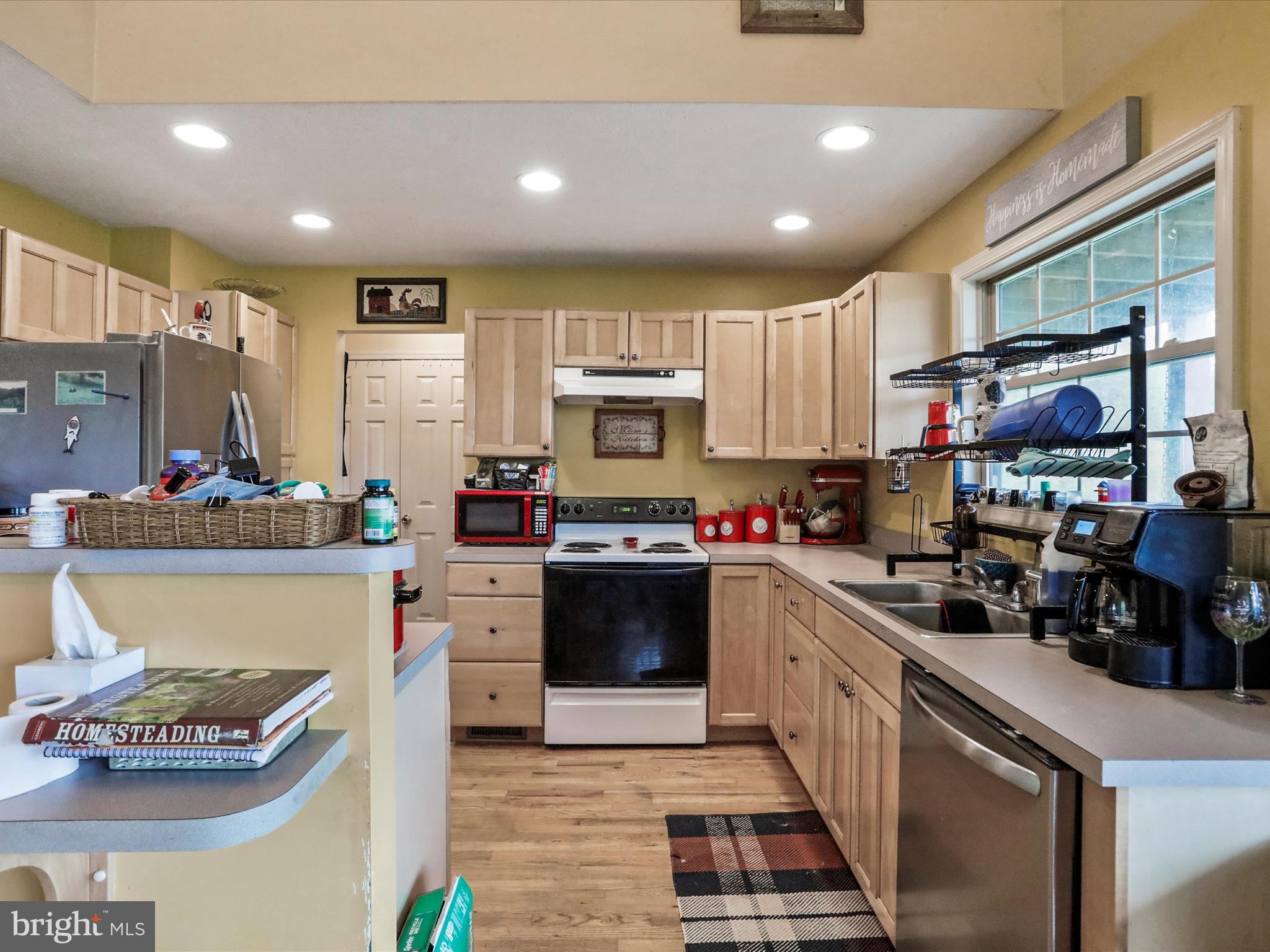 BARNES MILL ESTATES - Residential